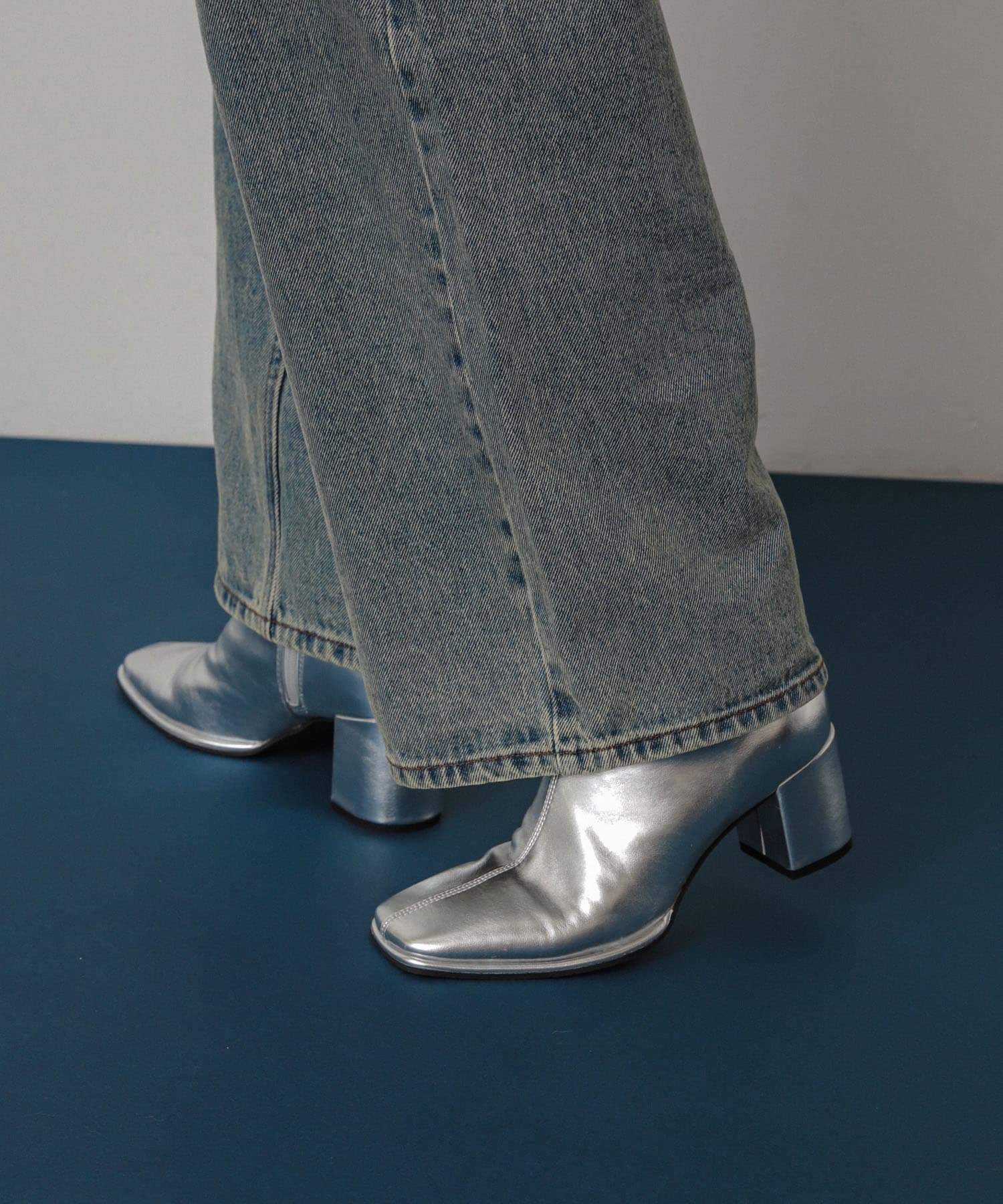 『消臭』スクエアトウセンターシームストレッチブーツ SILVER S
