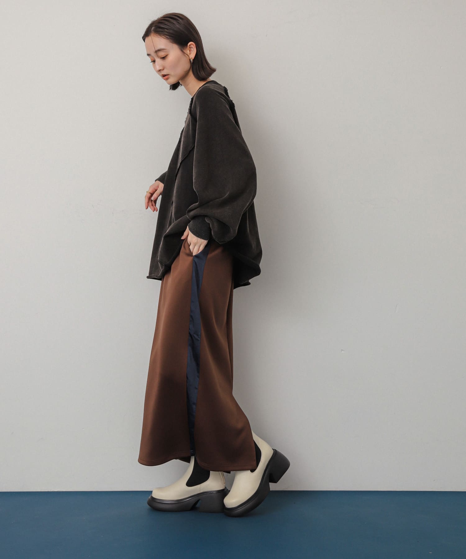 『消臭』サイドゴアボリュームソールブーツ IVORY L