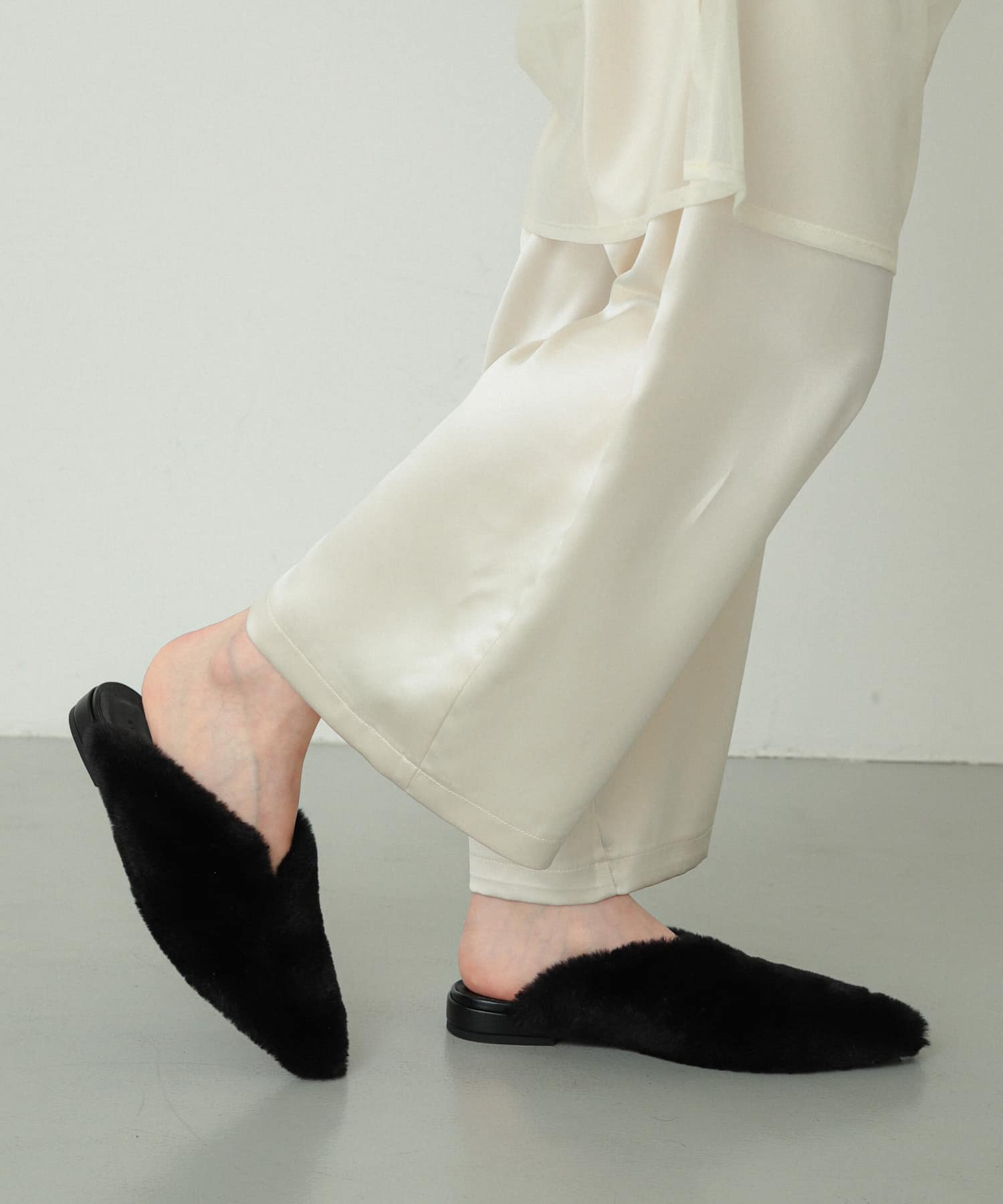 ポインテッドファーミュール BLACK L