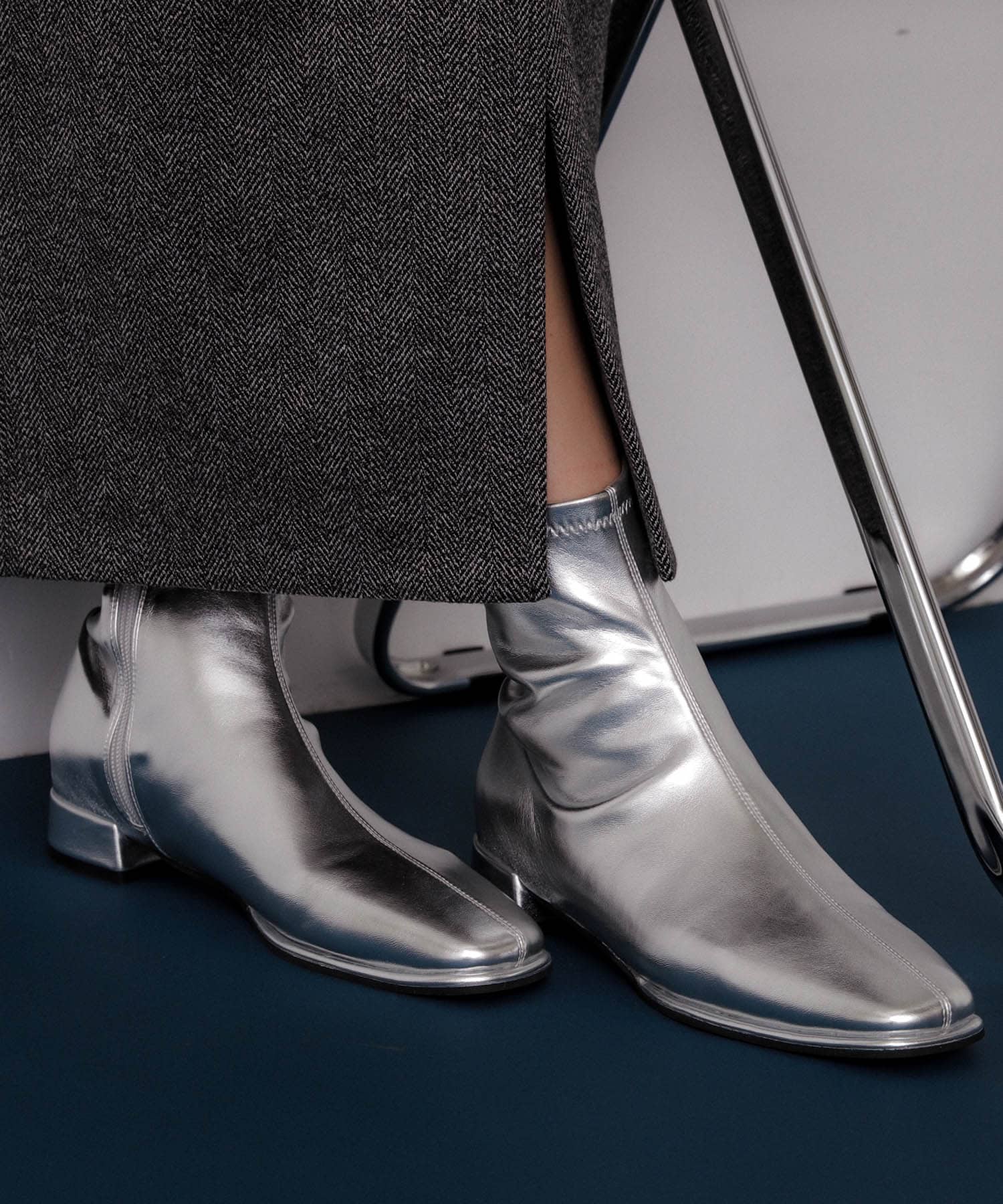 スクエアトゥセンターシームストレッチローブーツ SILVER S