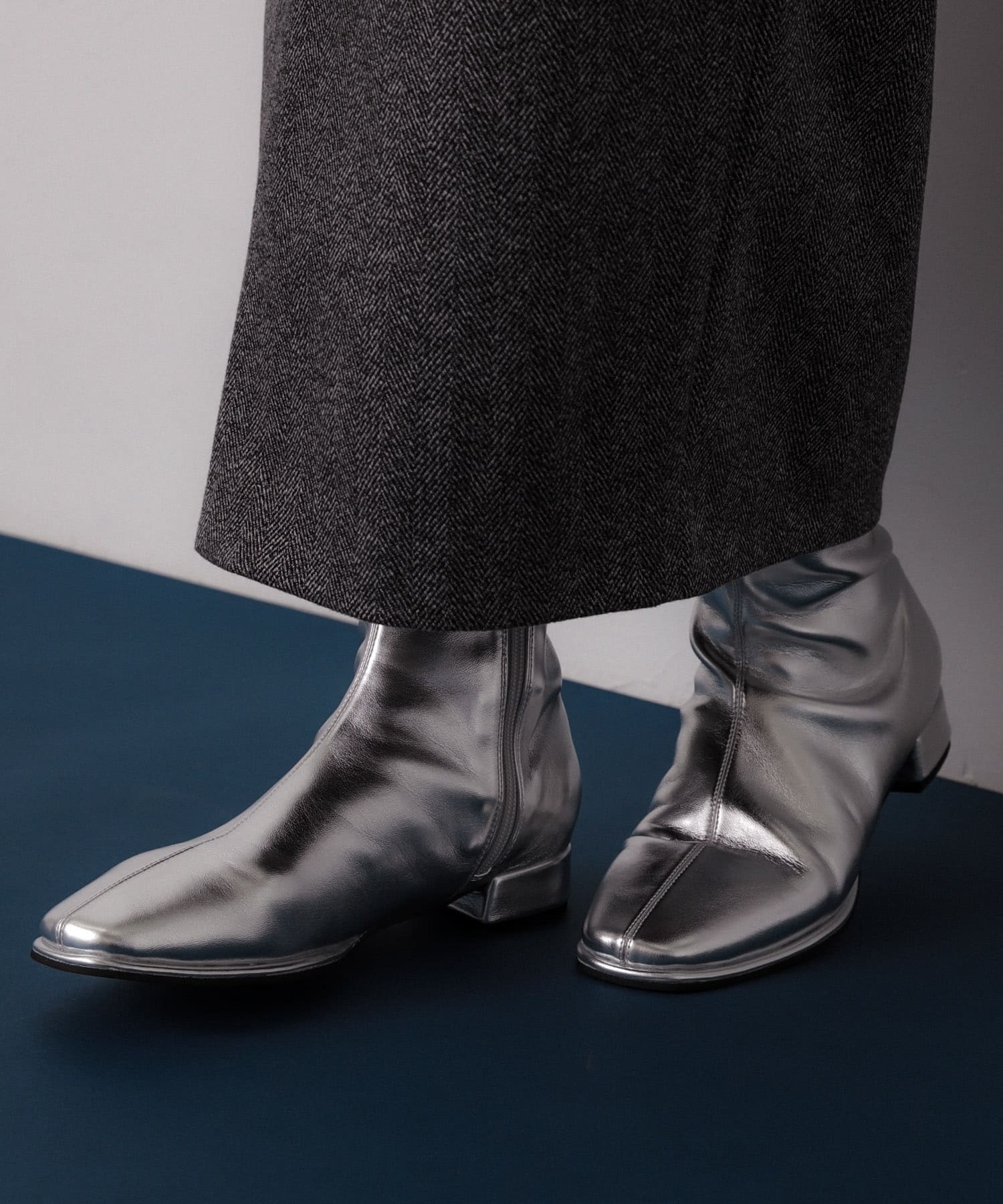 スクエアトゥセンターシームストレッチローブーツ SILVER S