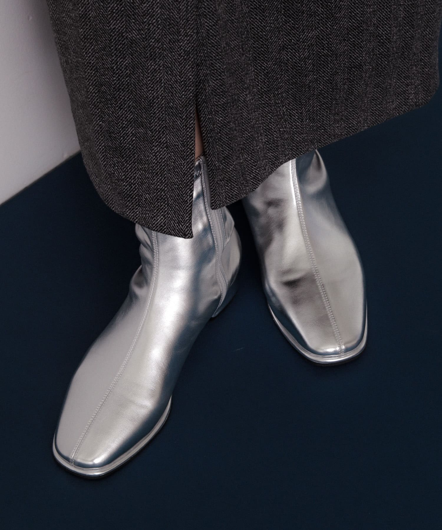 スクエアトゥセンターシームストレッチローブーツ SILVER S