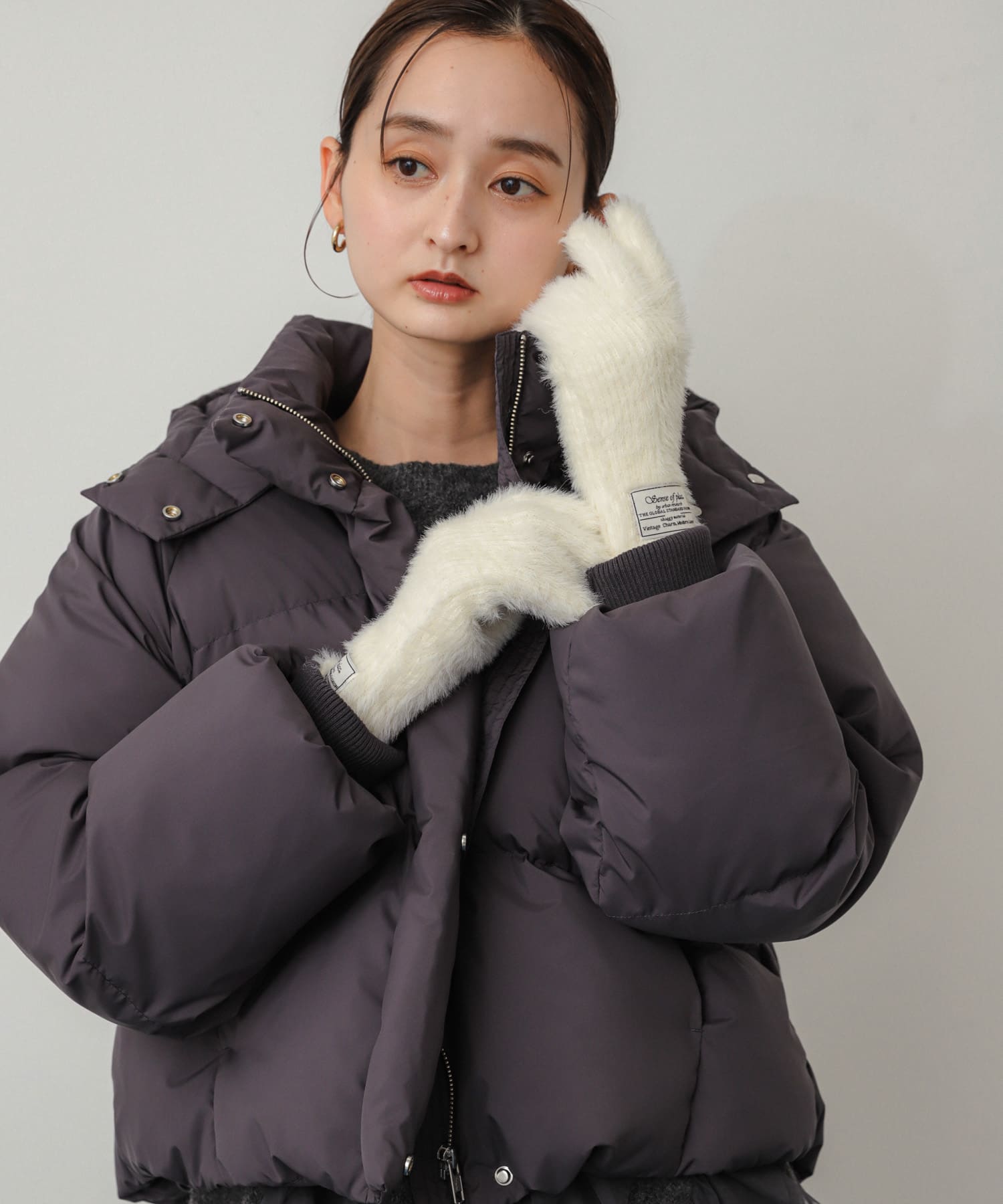 OFF WHITE