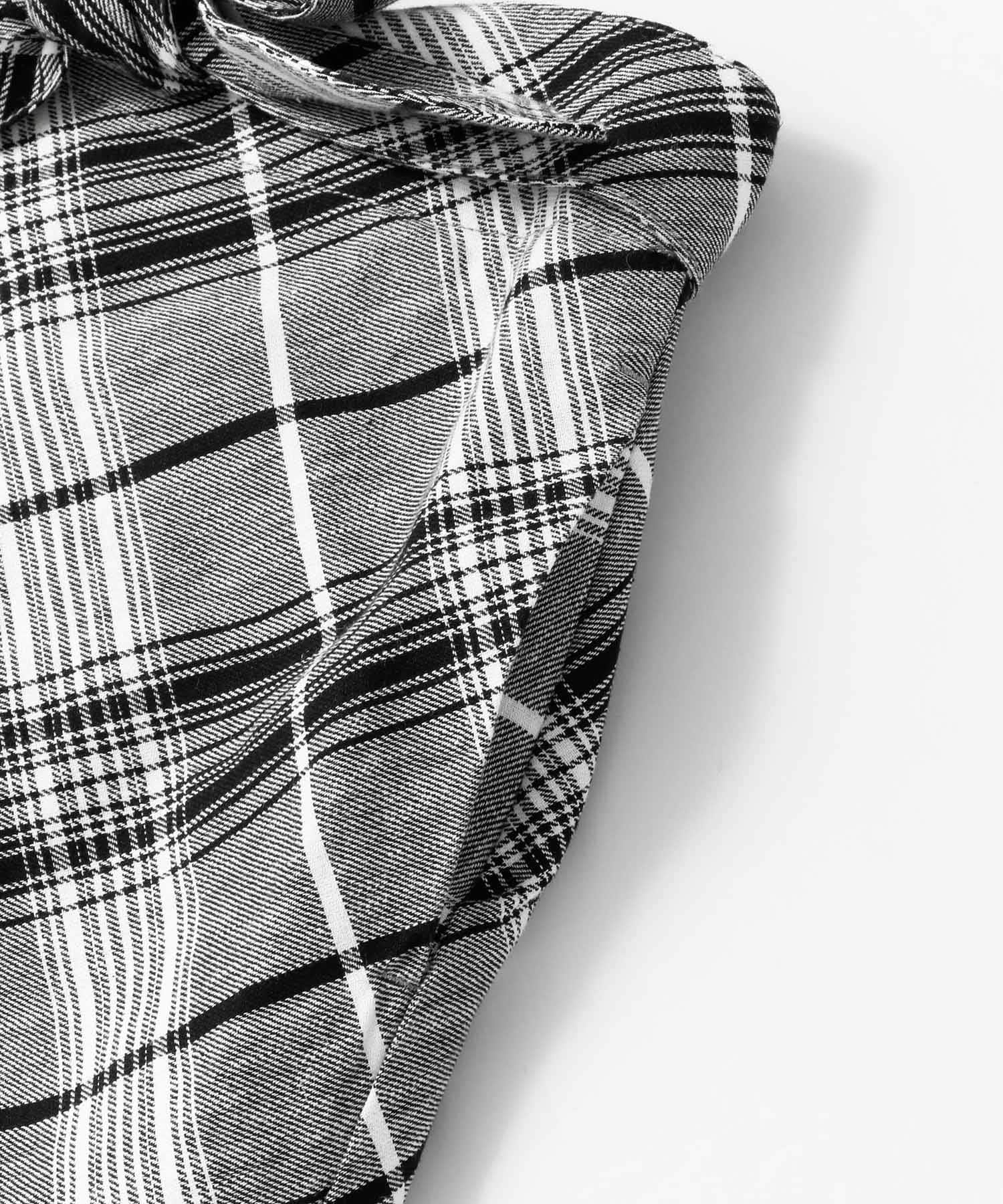 BLK×WHT