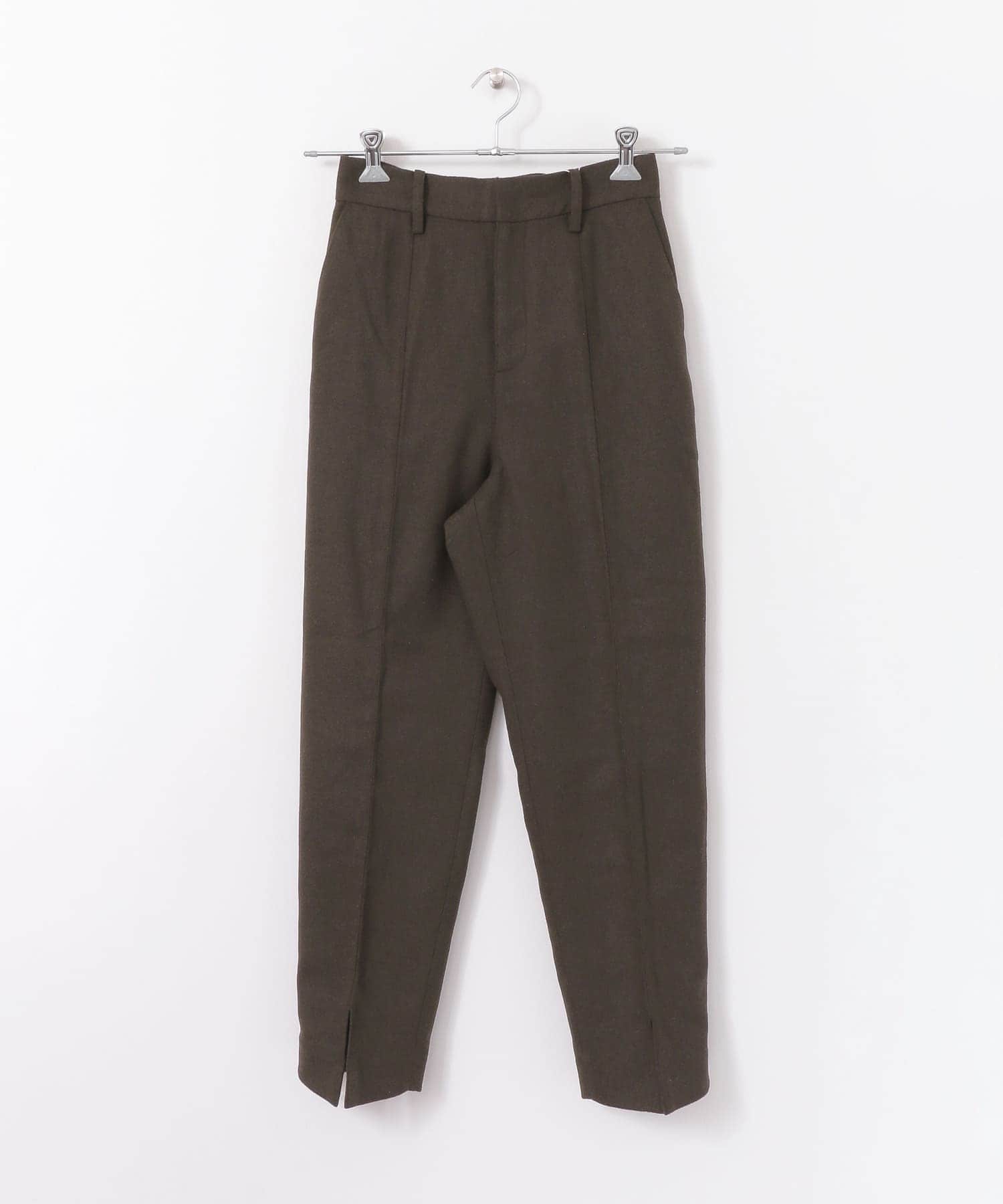 フロントスリットテーパードパンツ