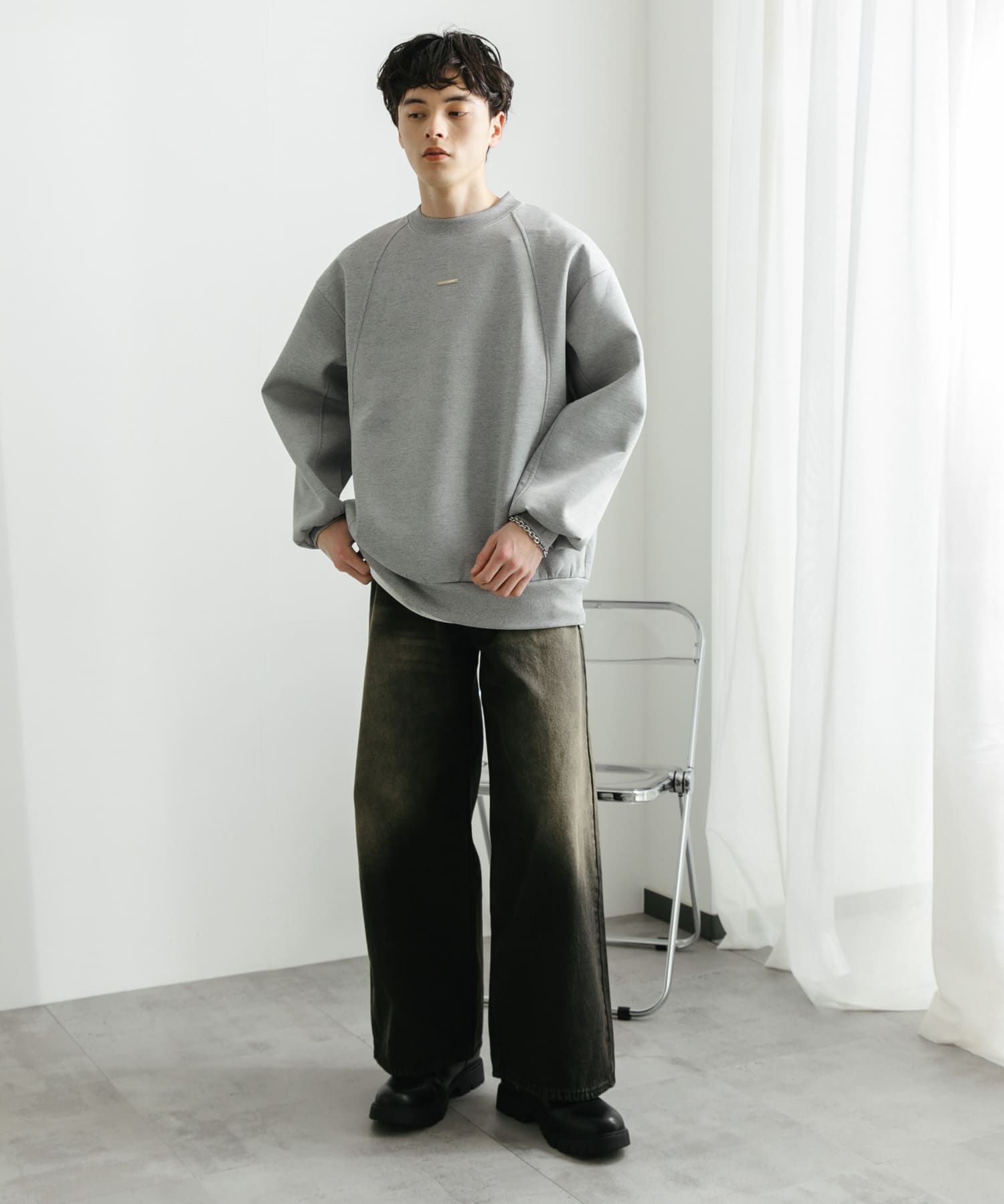 ポンチプレートキリカエスウェット(M BLUE): トップス｜URBAN RESEARCH