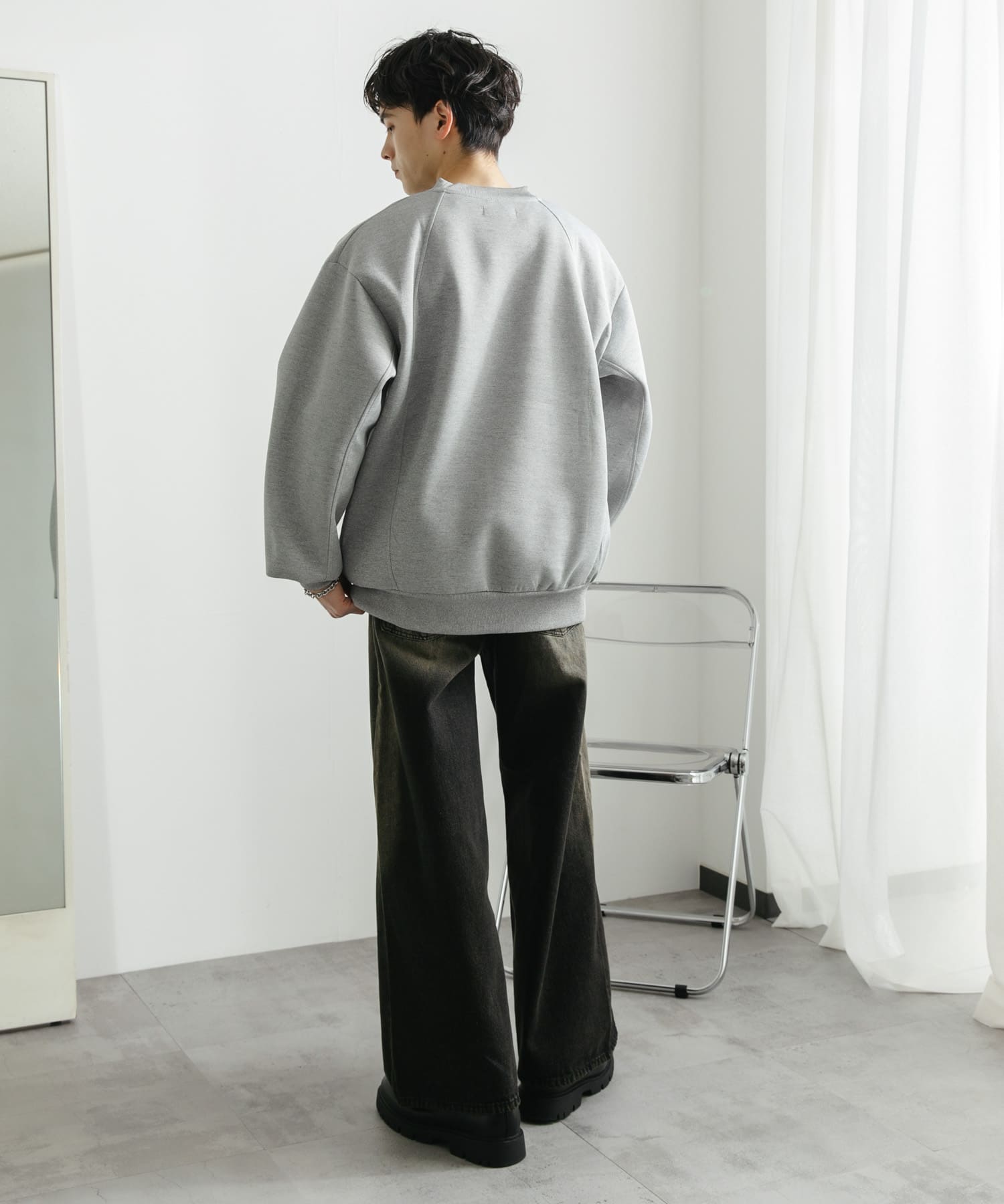 ポンチプレートキリカエスウェット(M BLUE): トップス｜URBAN RESEARCH
