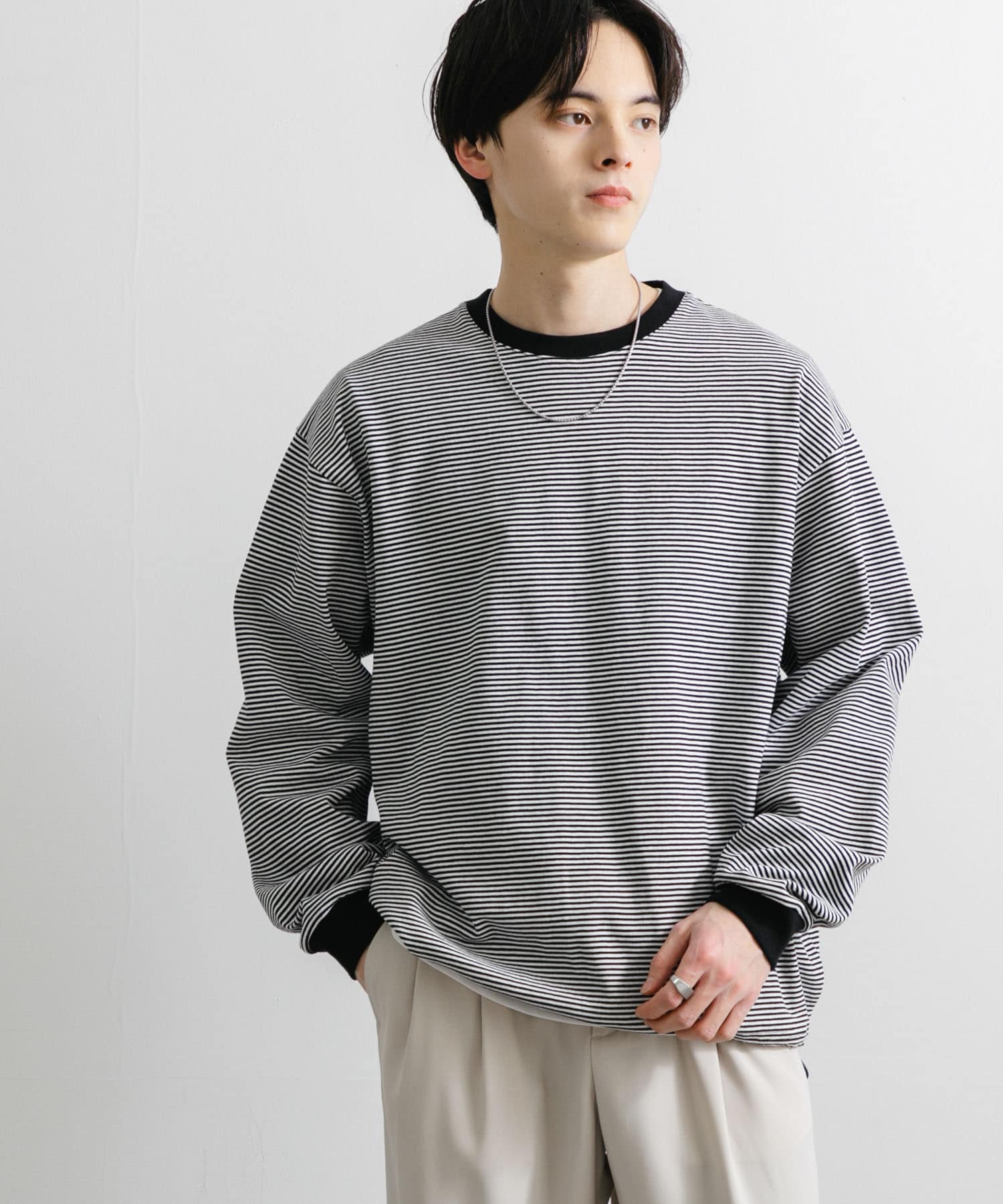BLK×WHT