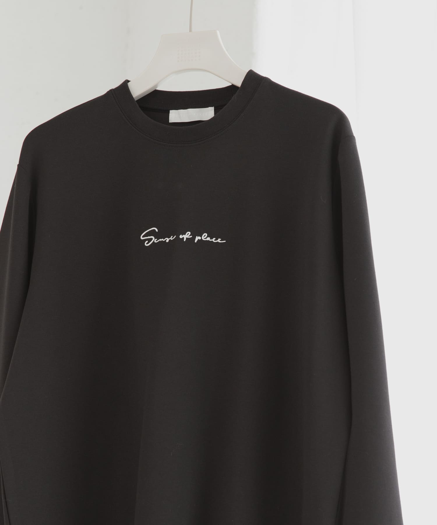 『ユニセックス』シシュウポンチロングTシャツ BLK×WHT M