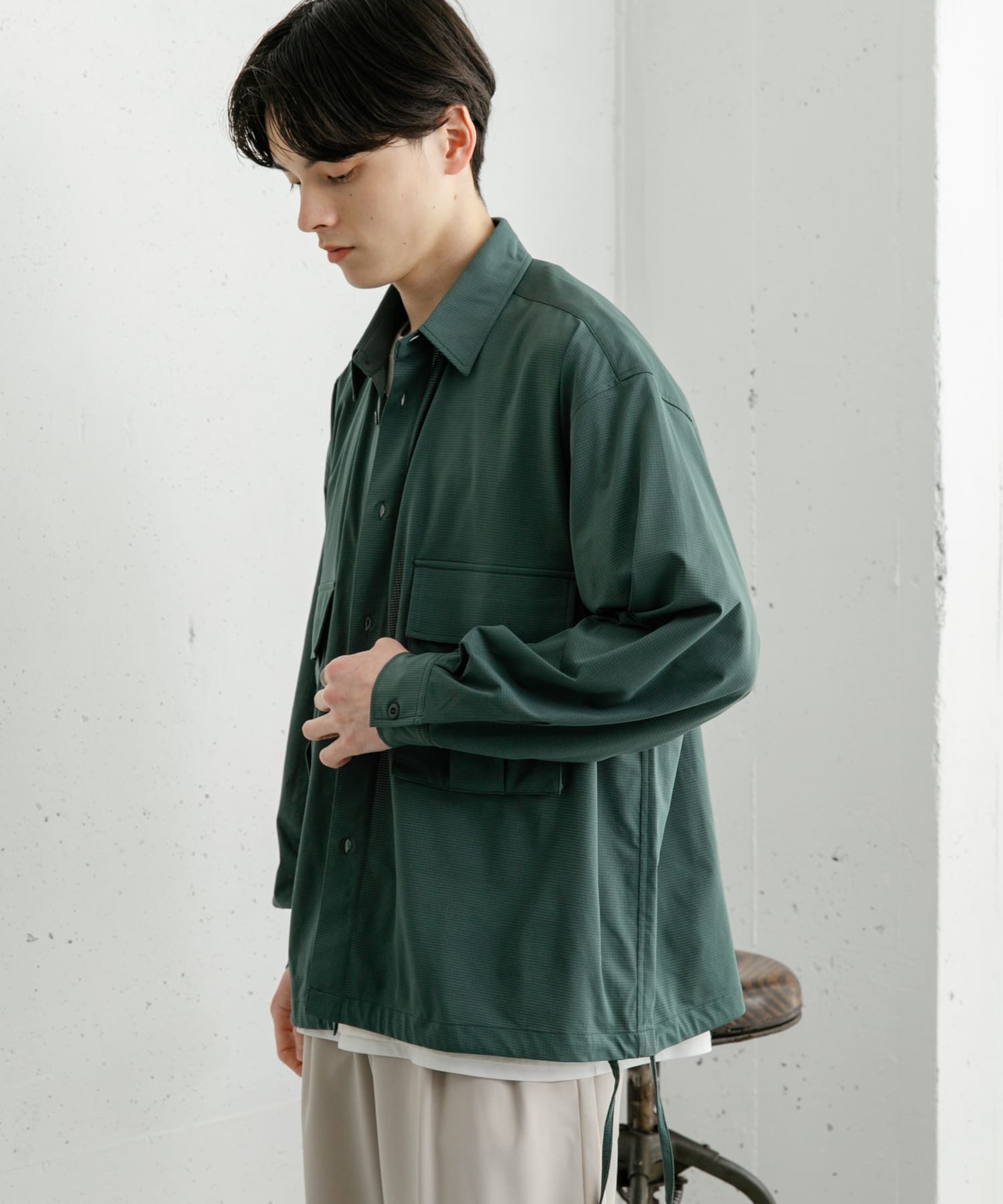 GREEN