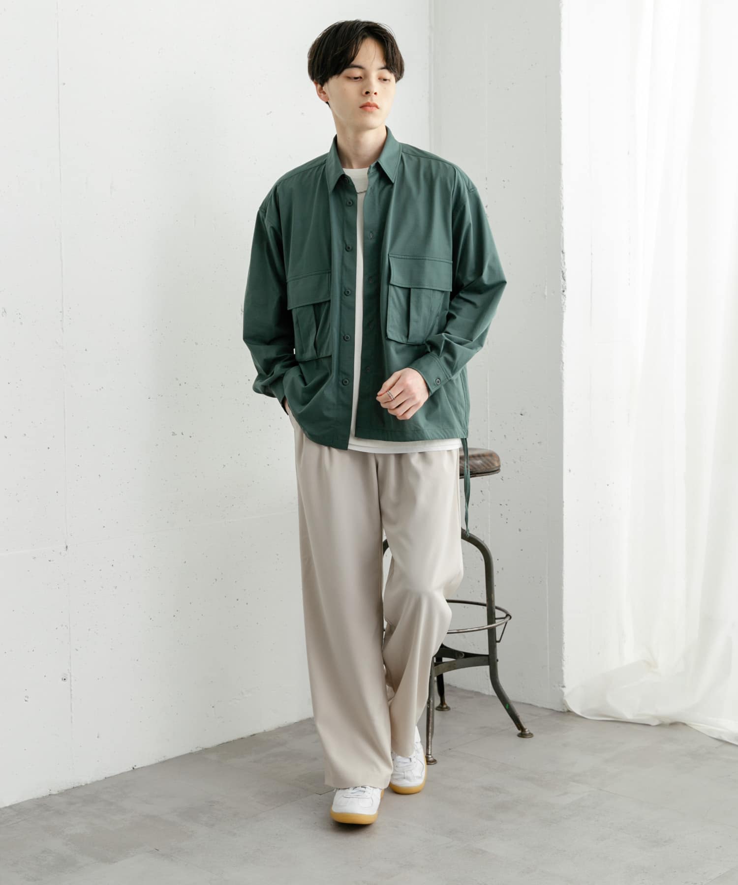 GREEN
