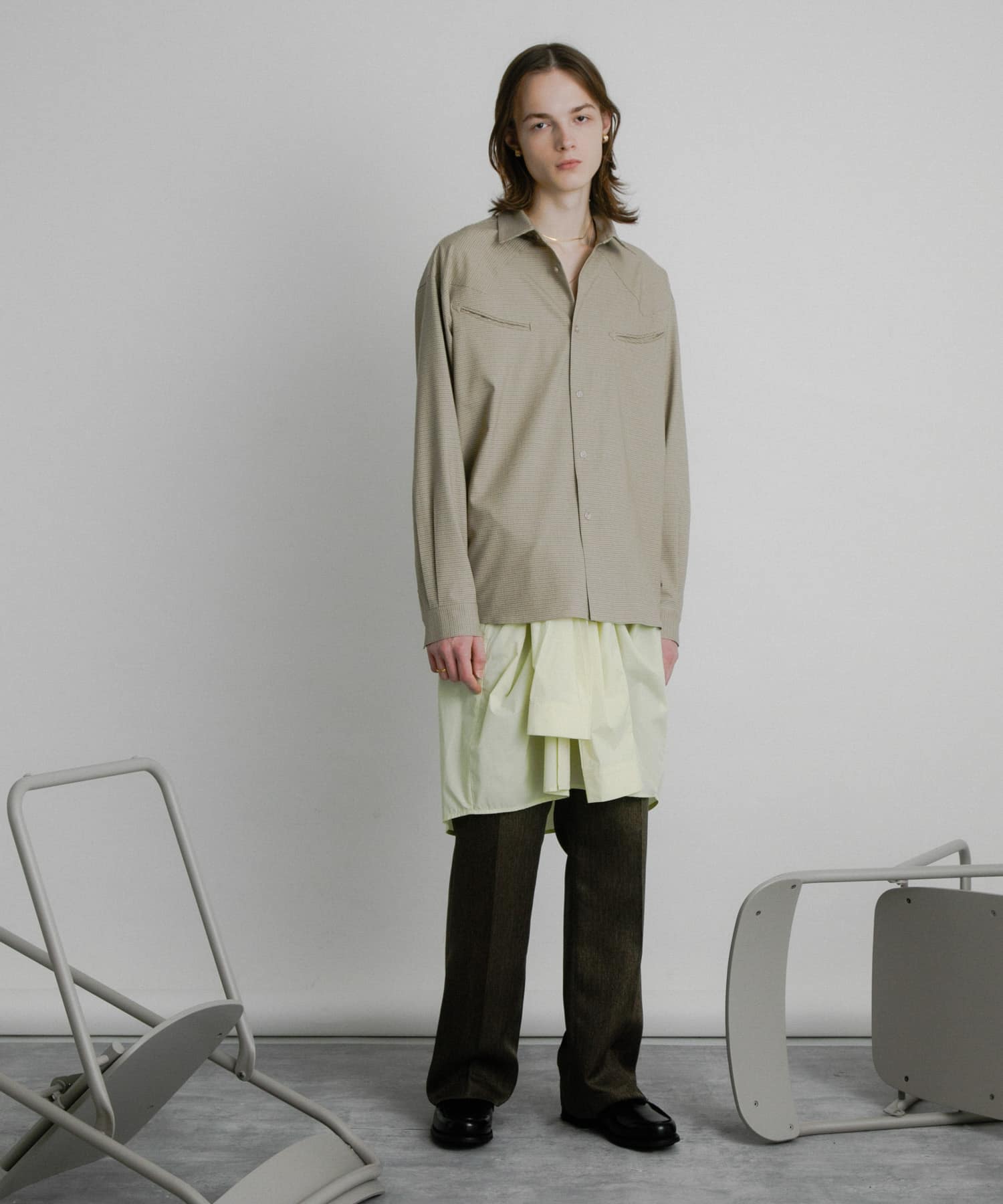 KHAKI