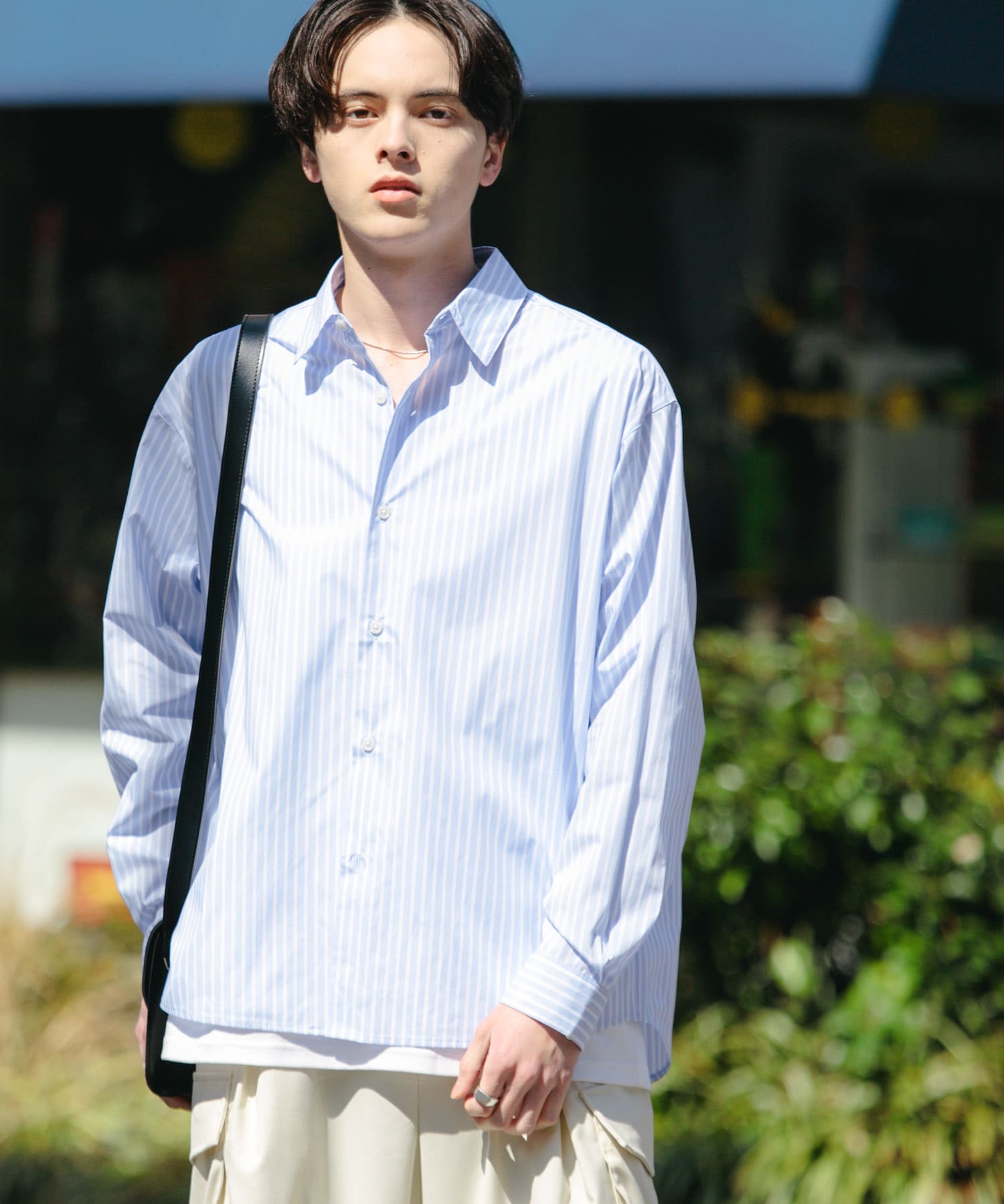 BLU×WHT