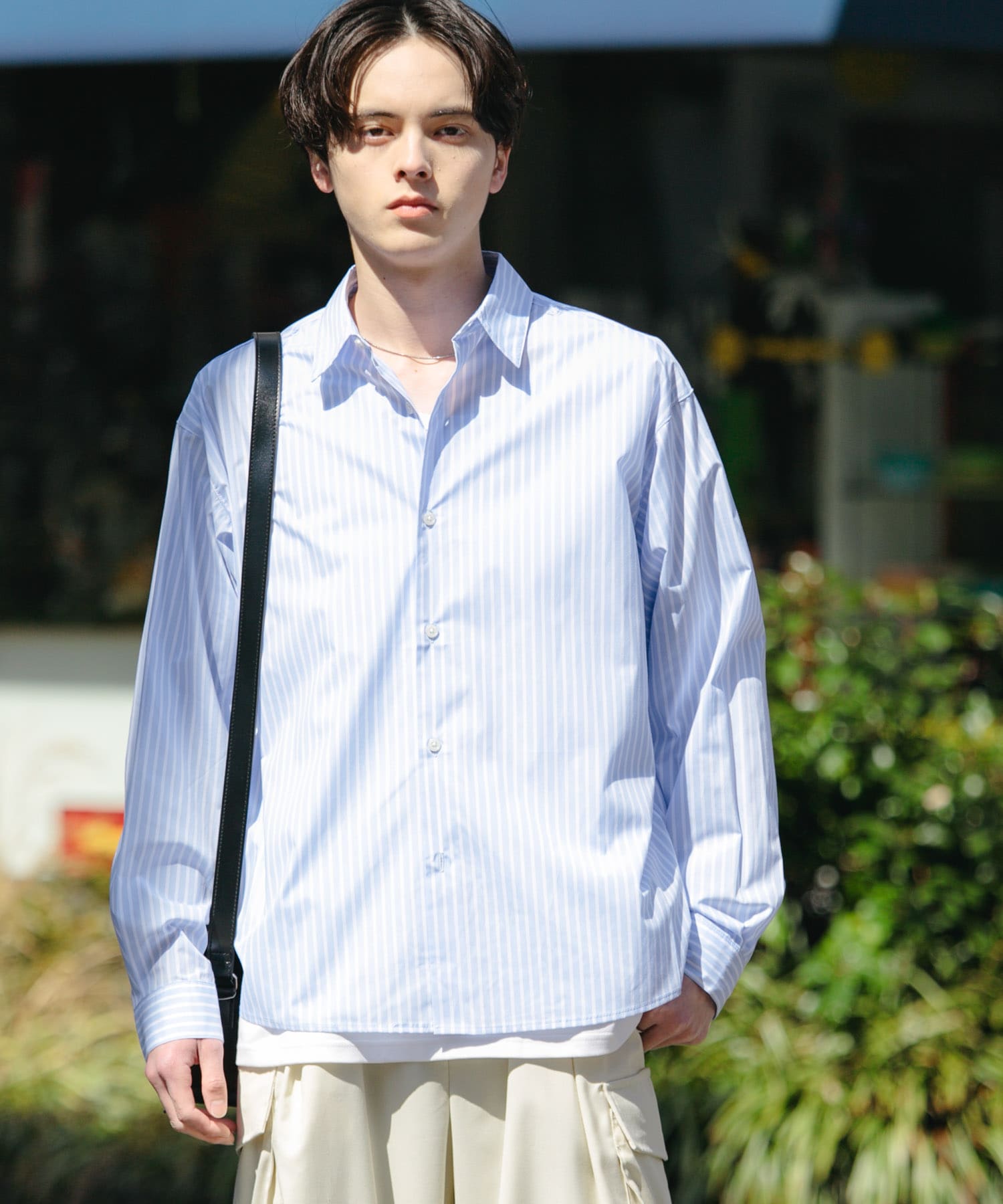 BLU×WHT