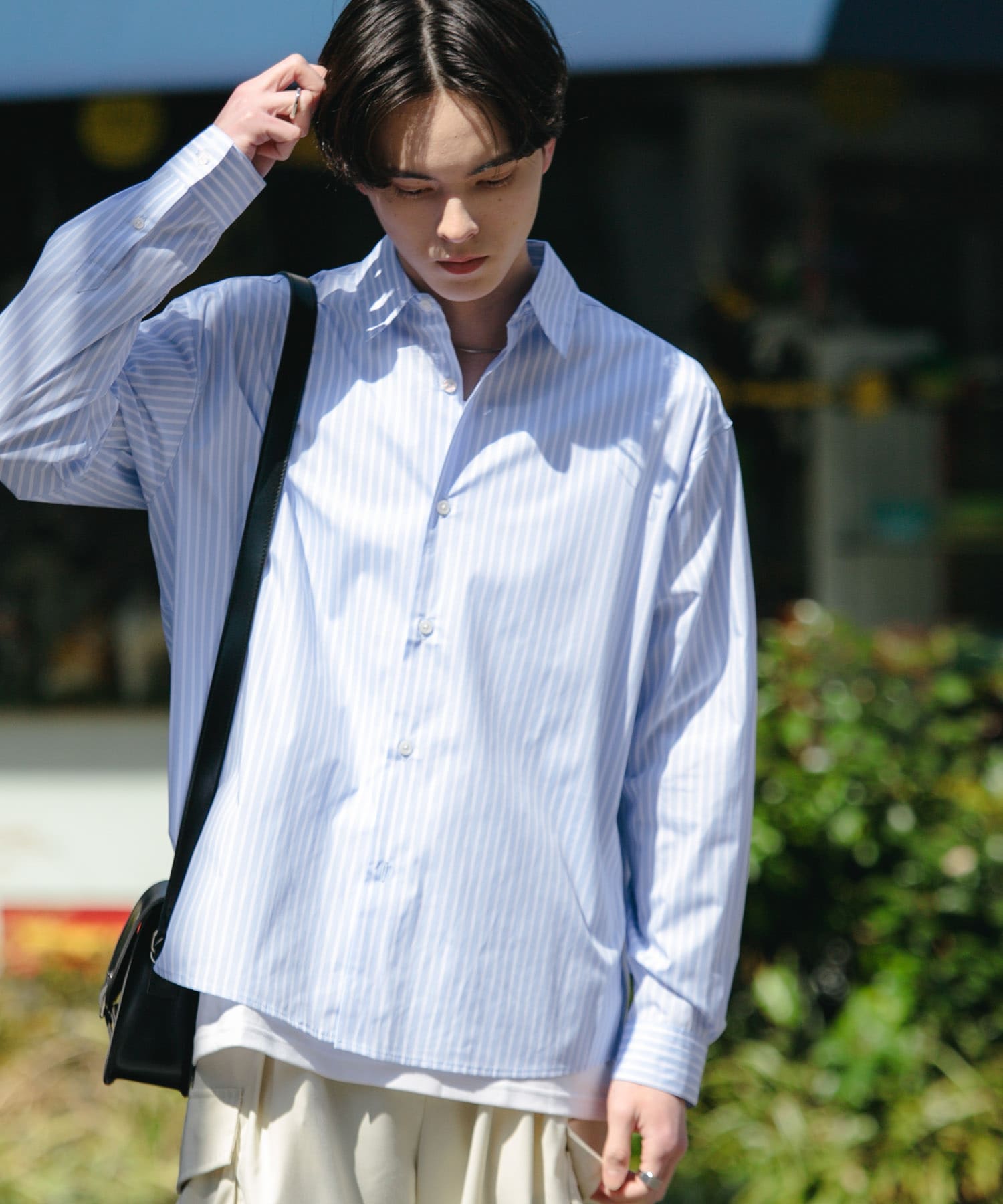 BLU×WHT