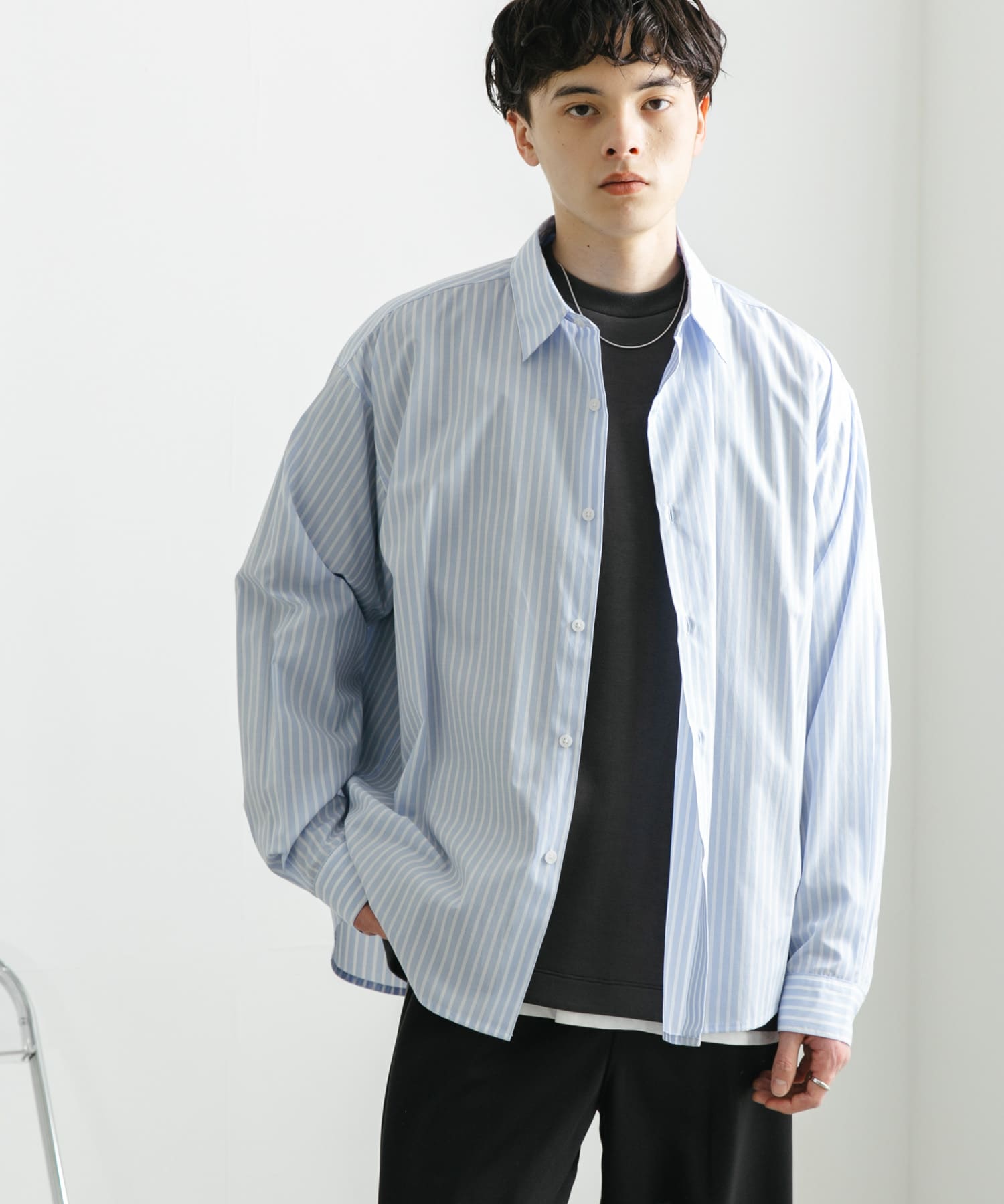 BLU×WHT