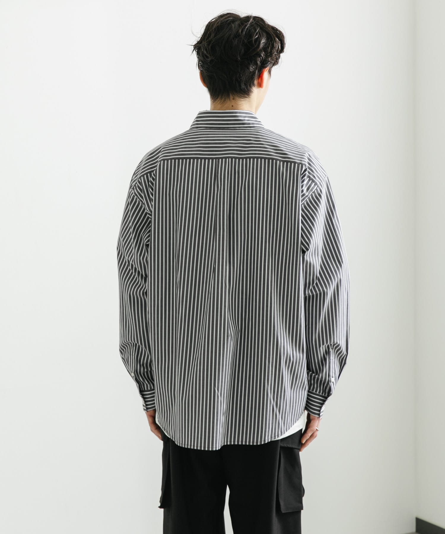 BLK×WHT