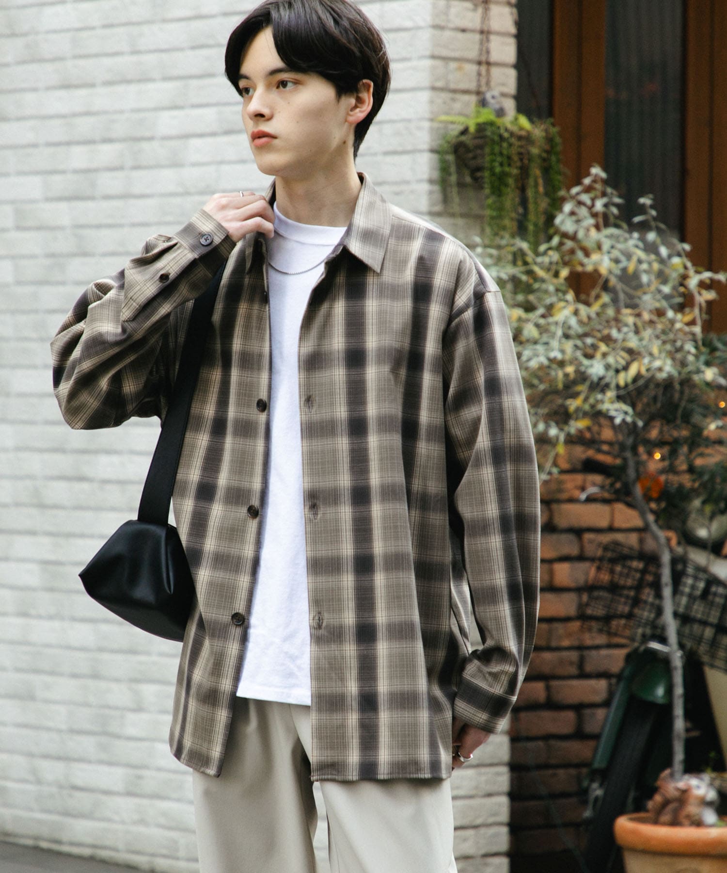 『ユニセックス』『イージーケア』カラールーズシャツ