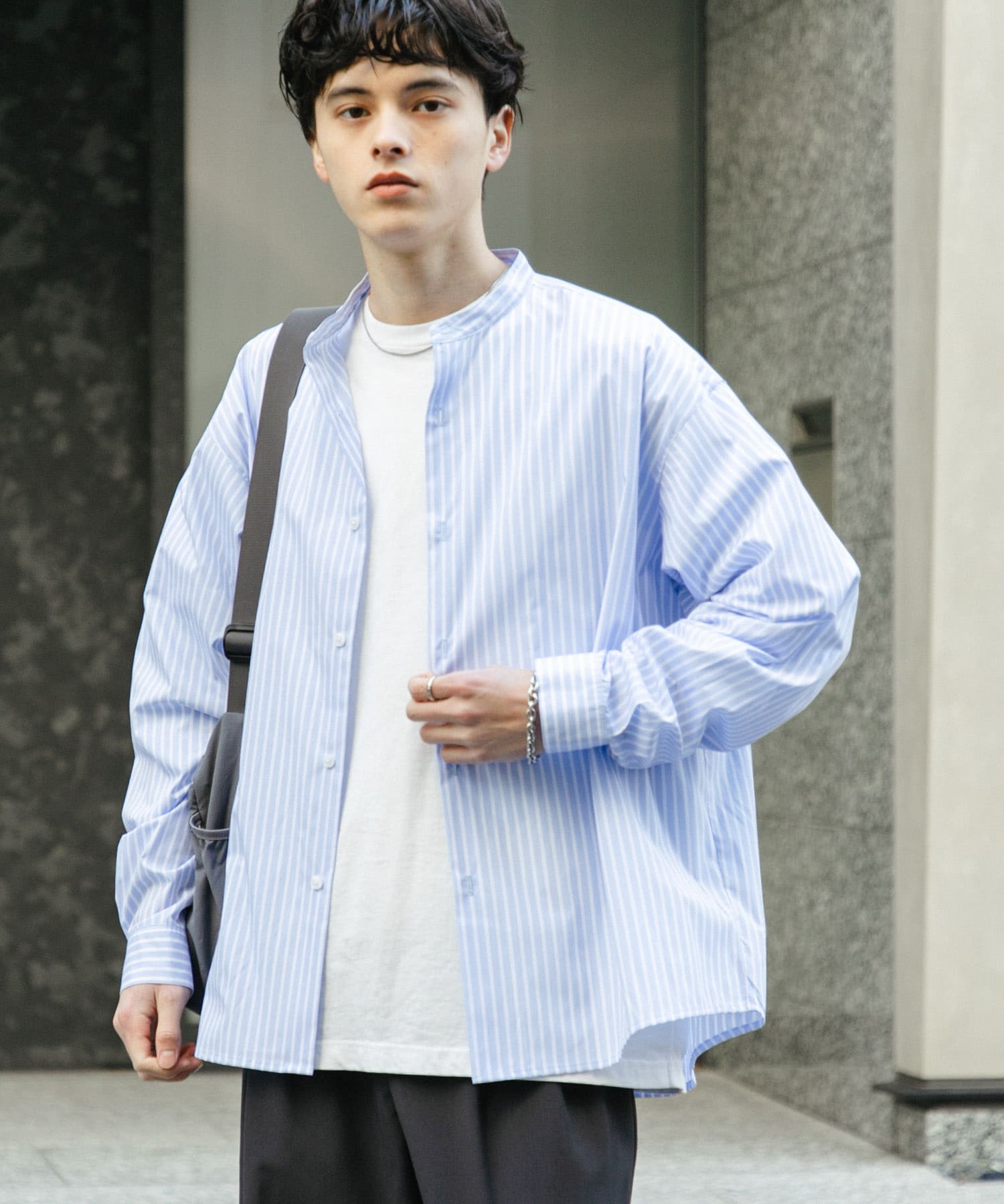 BLU×WHT