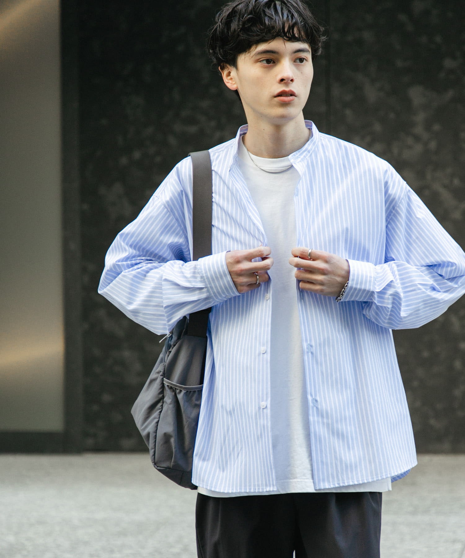 BLU×WHT