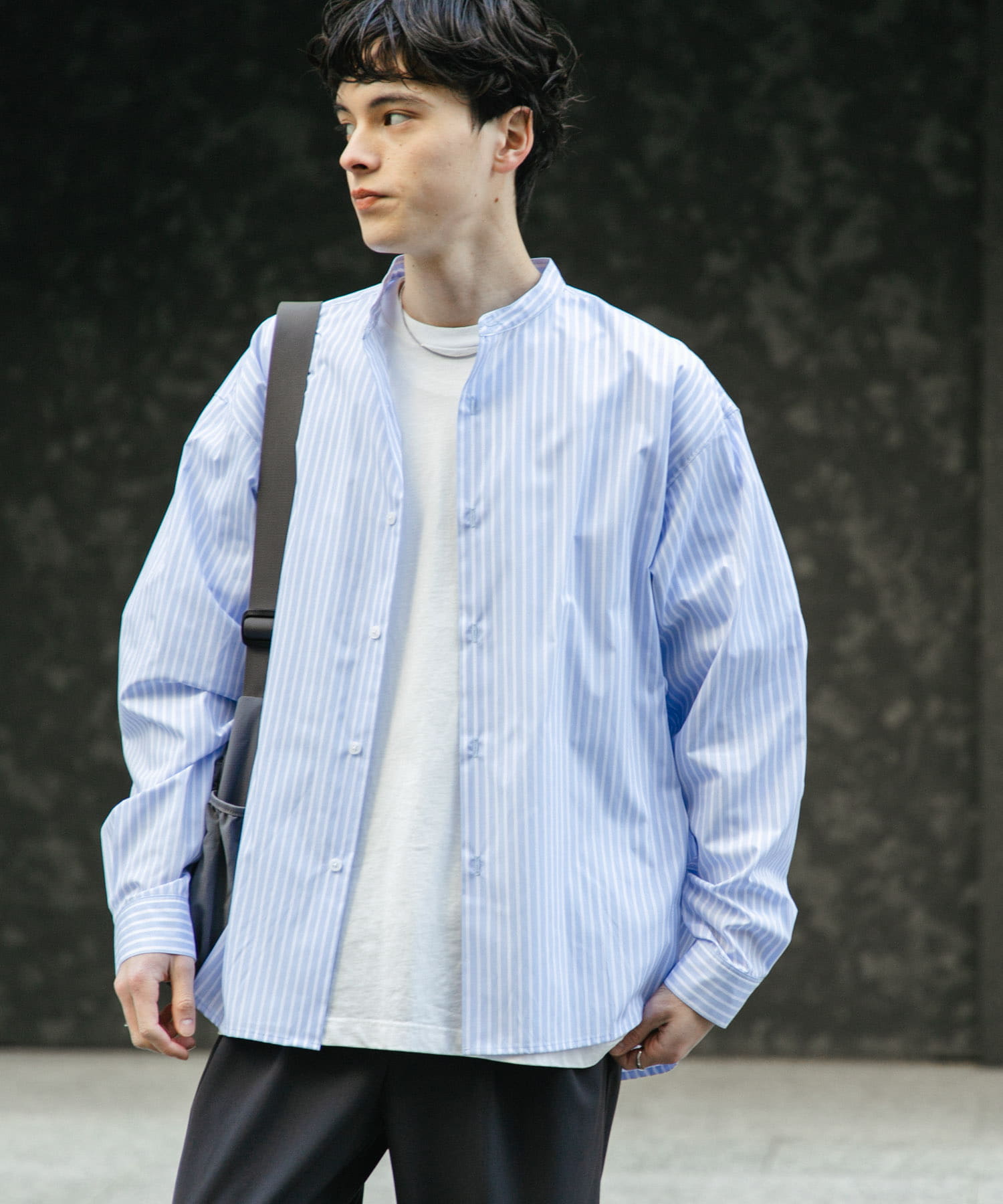 BLU×WHT