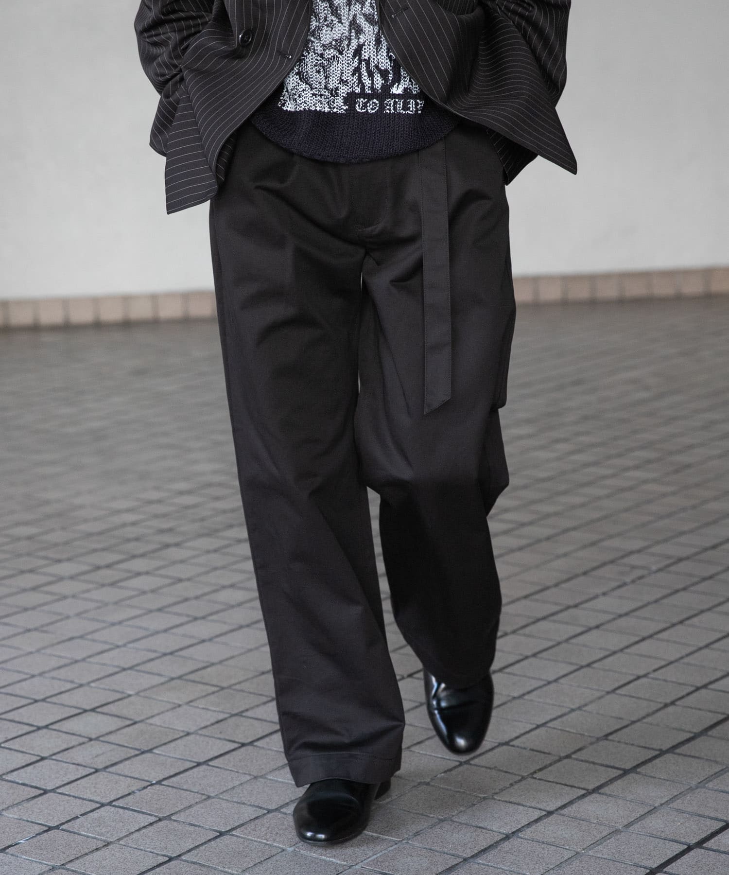 アソートベルテッドストレートパンツ