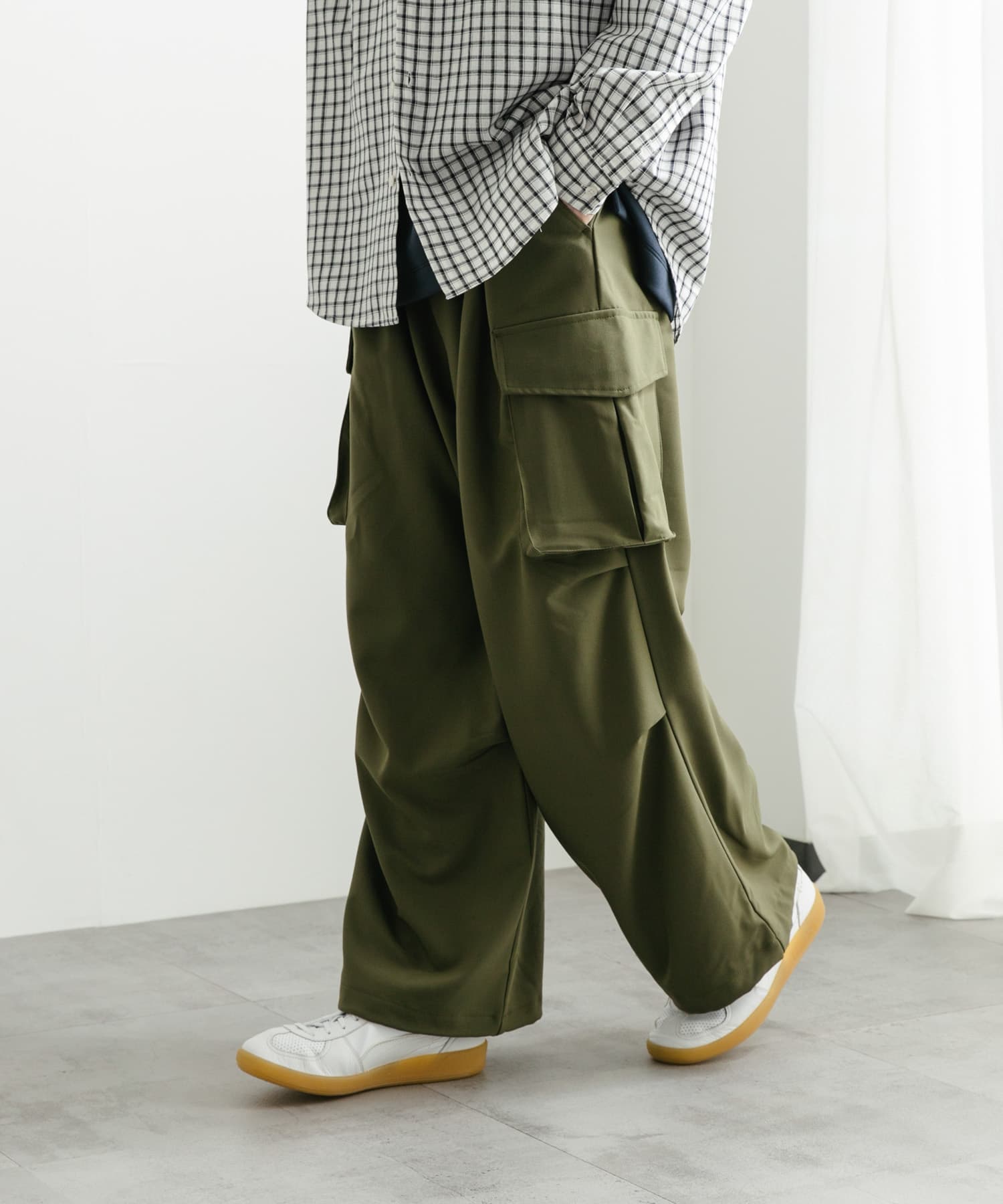 『ユニセックス』『セットアップ対応』ワイドカーゴパンツ