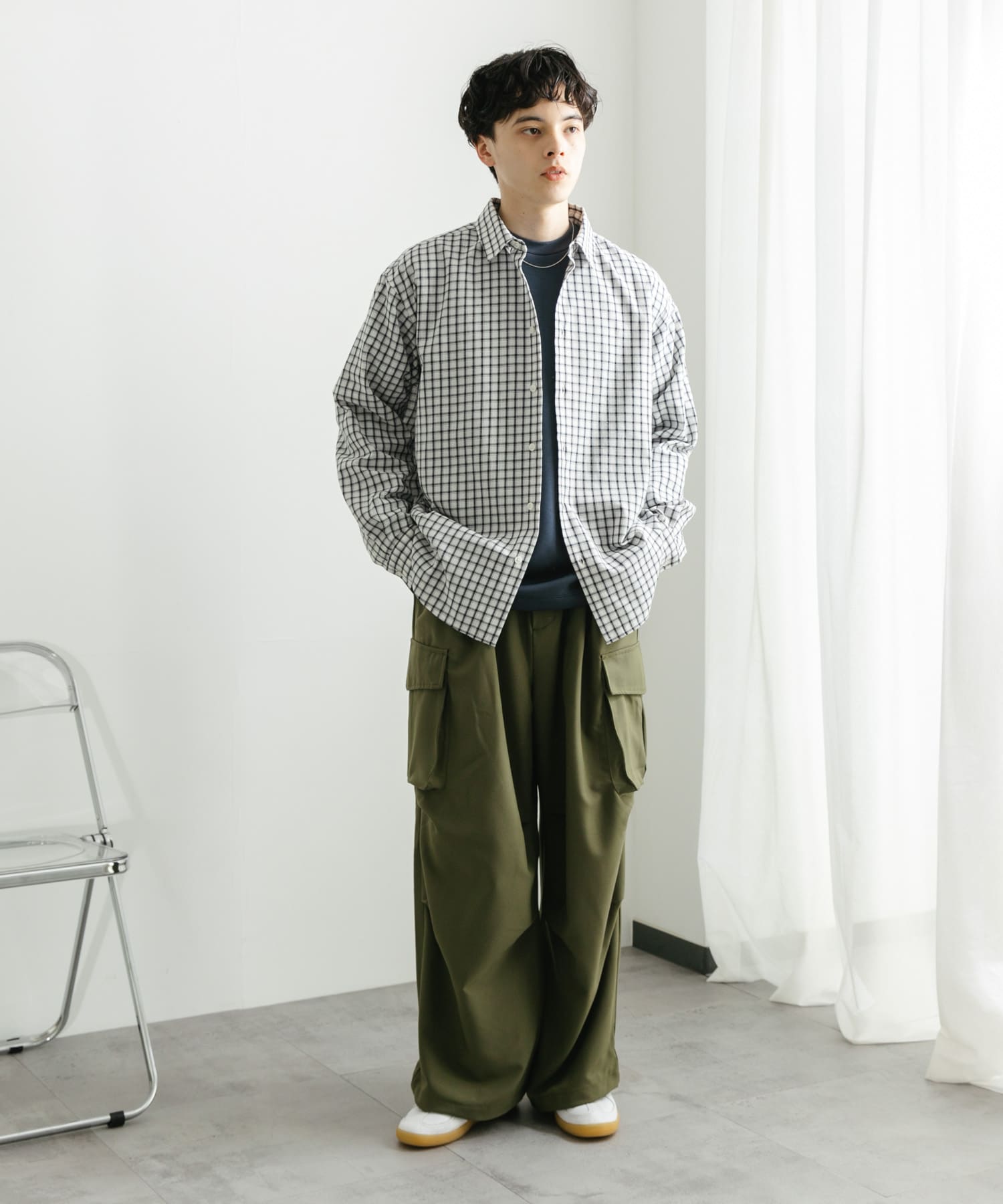 KHAKI