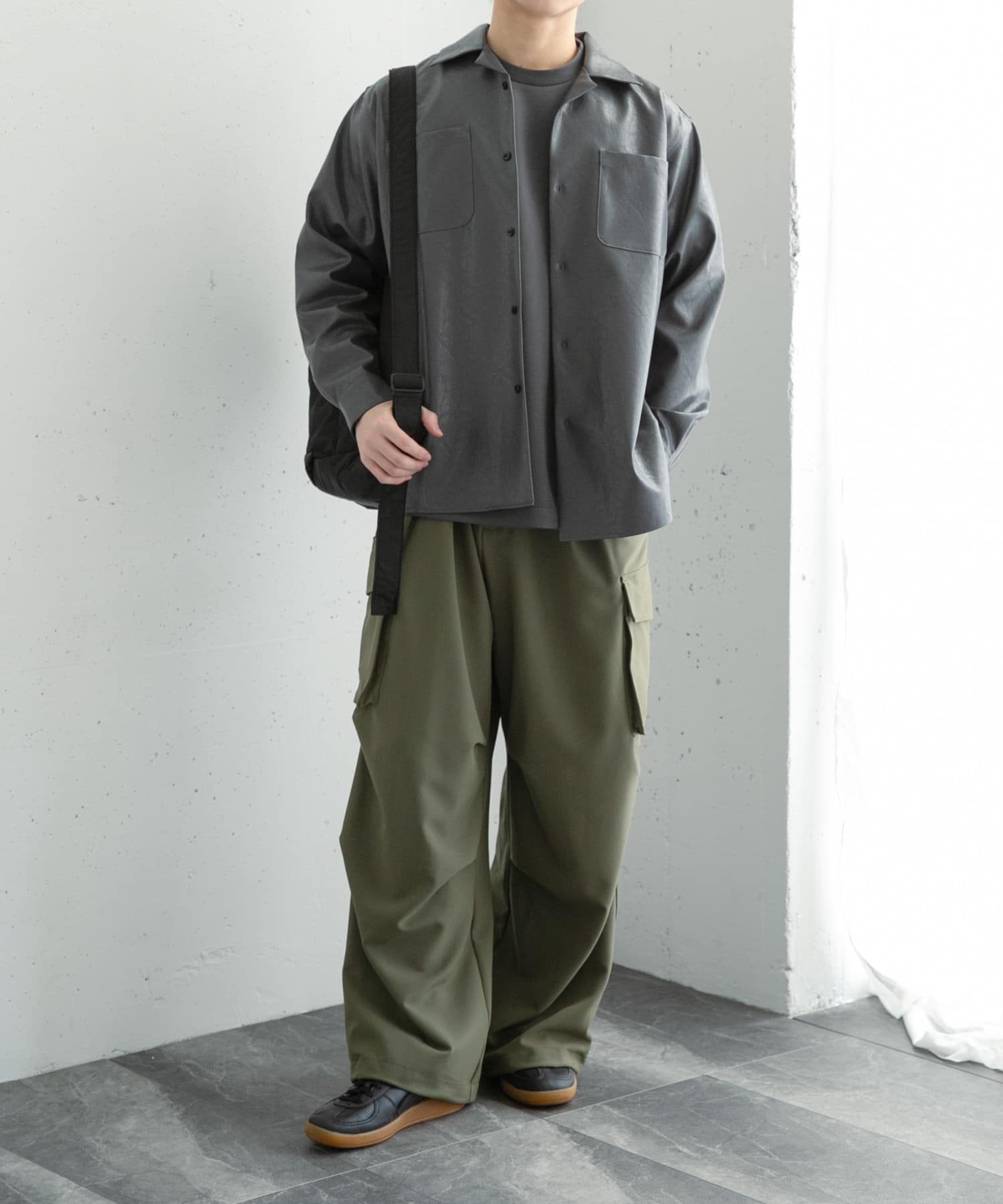 KHAKI