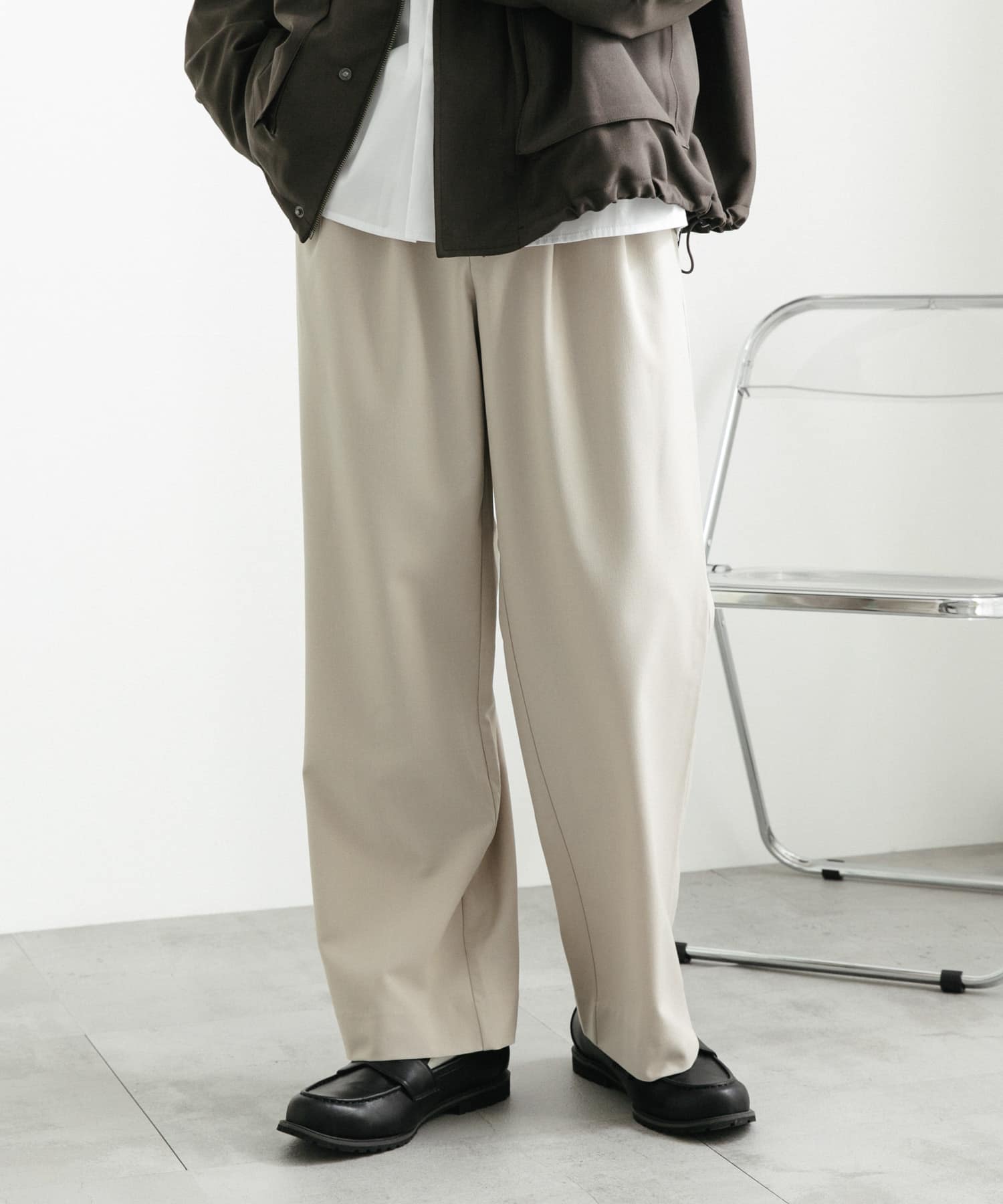 『イージーケア』ダブルタックワイドパンツ