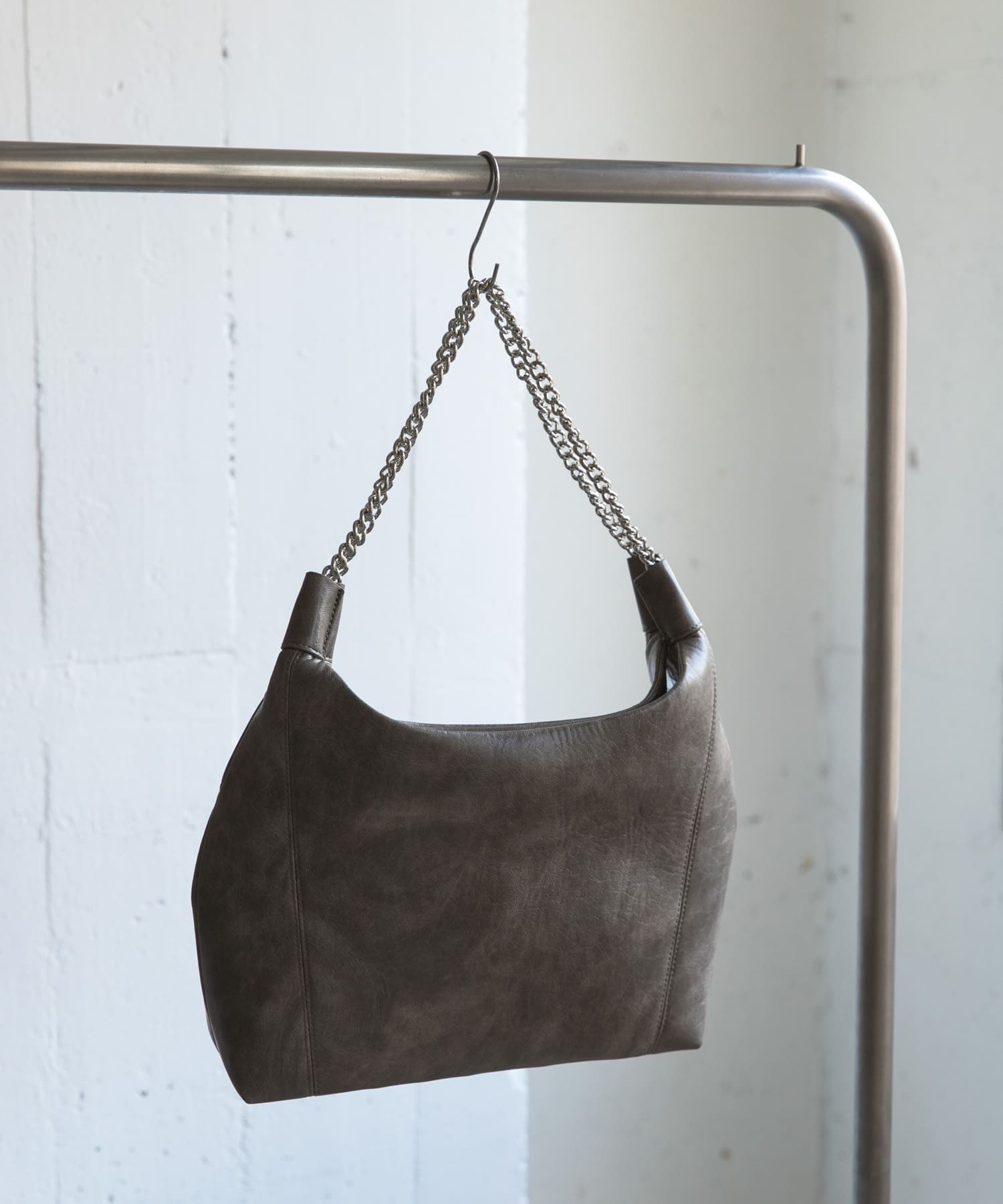 FLチェーンハンドルトートバッグ GRAY one