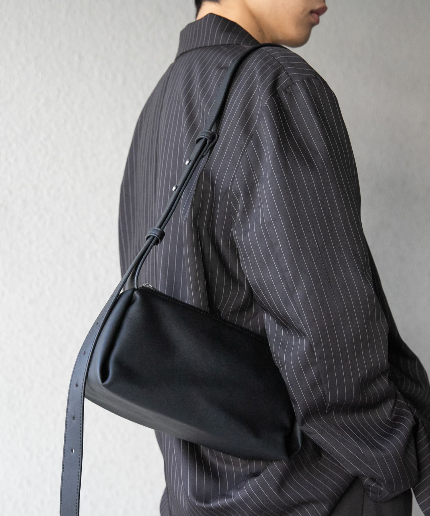 FLジップショルダーバッグ BLACK one