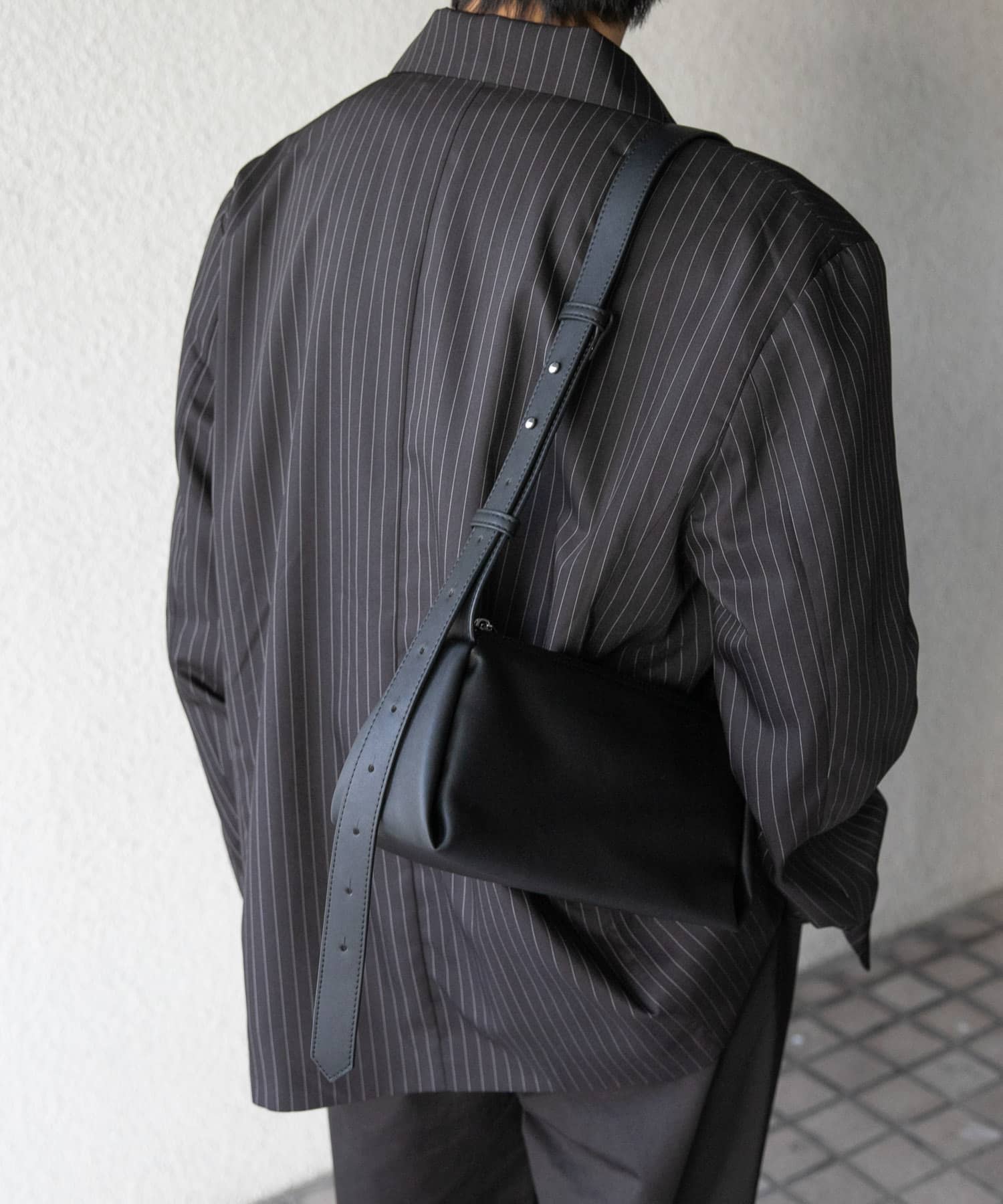 FLジップショルダーバッグ BLACK one