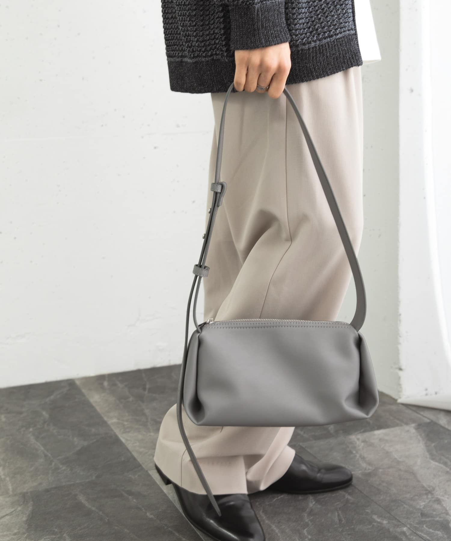 FLジップショルダーバッグ GRAY one