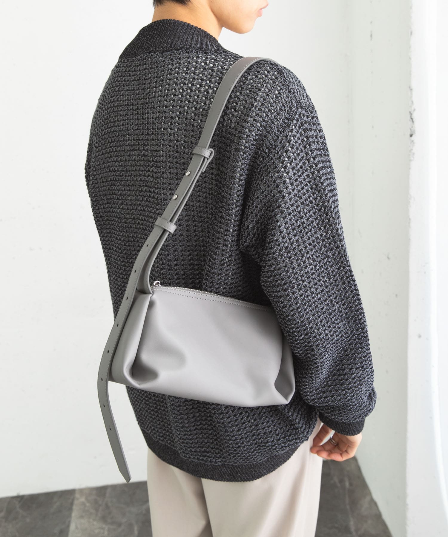 FLジップショルダーバッグ GRAY one