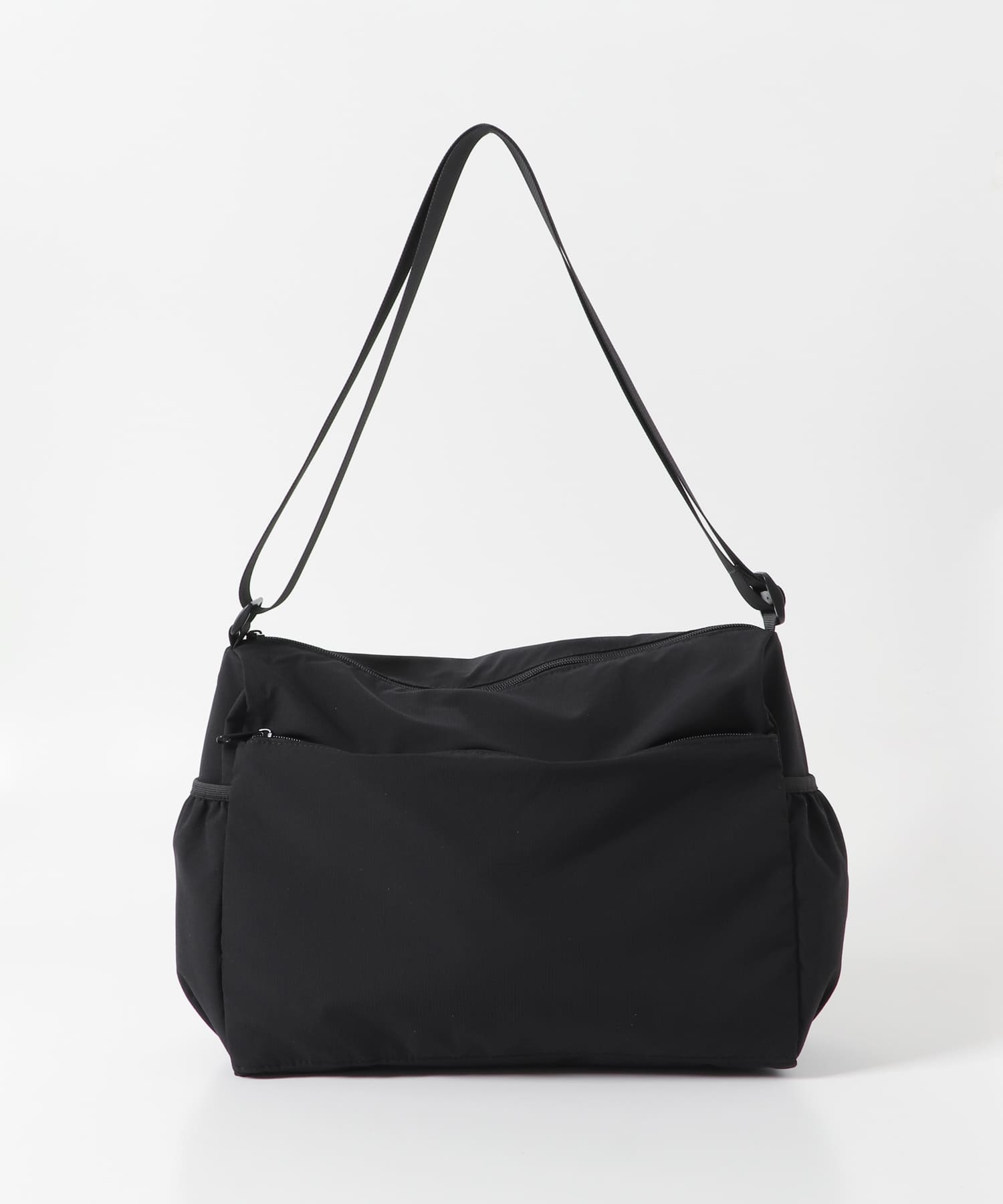 ナイロンショルダーバッグ