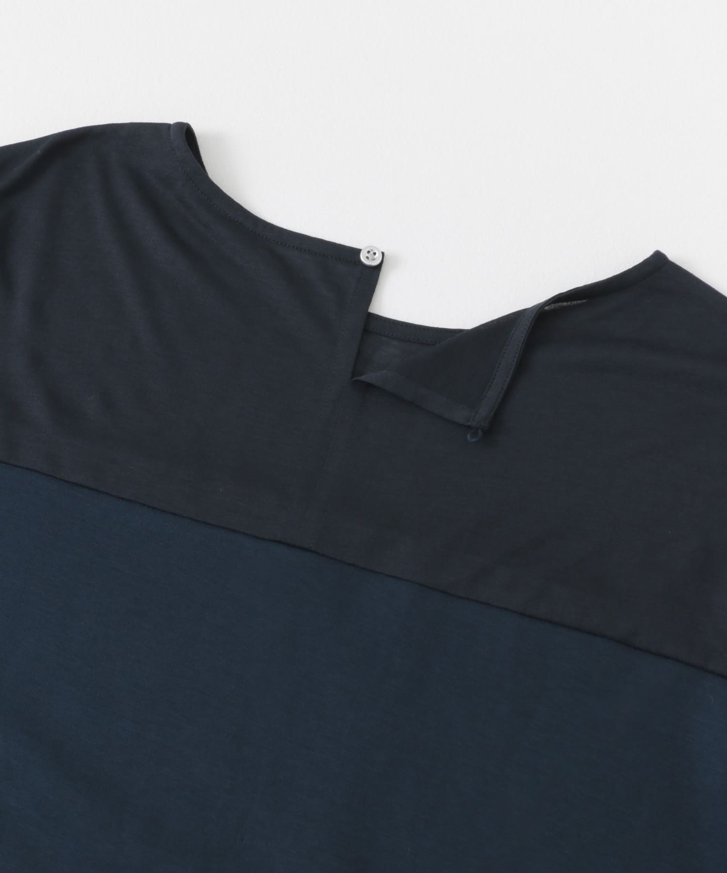 クルーネックドッキングスリットトップ NAVY one