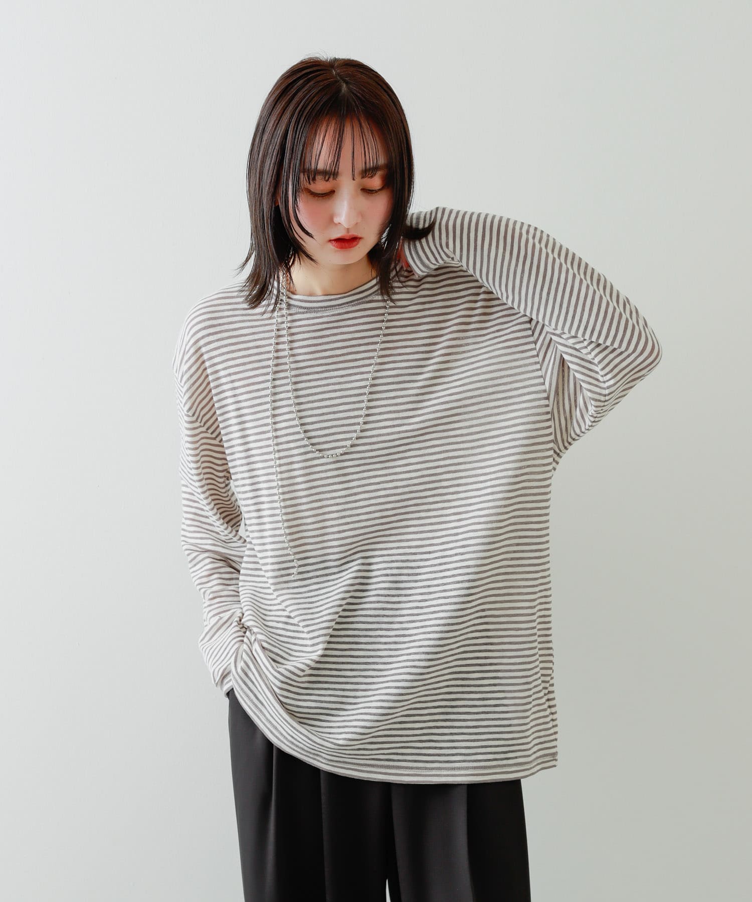 GRAY