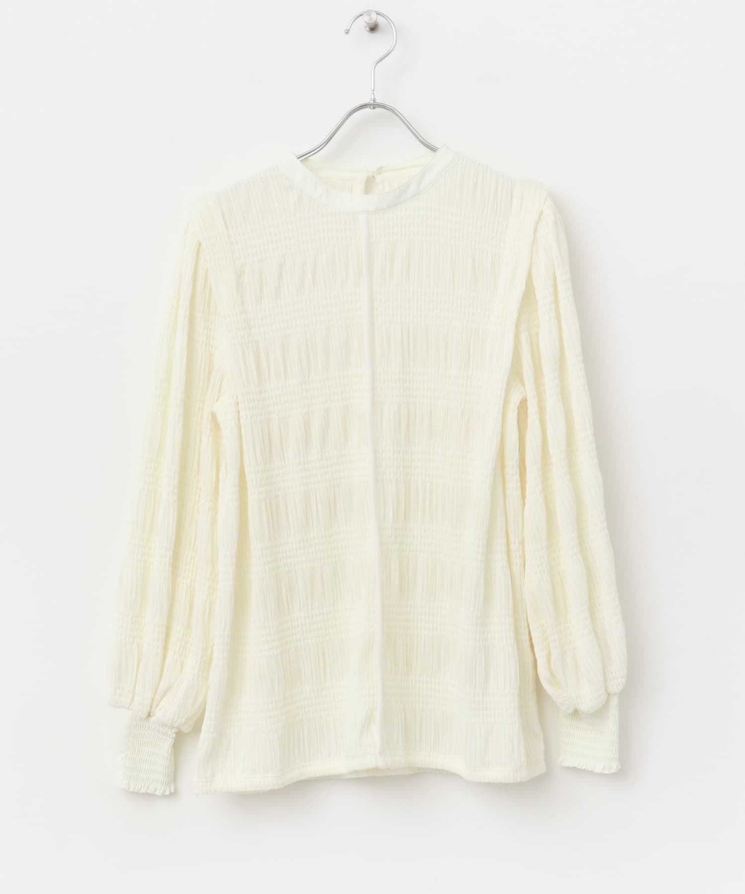OFF WHITE