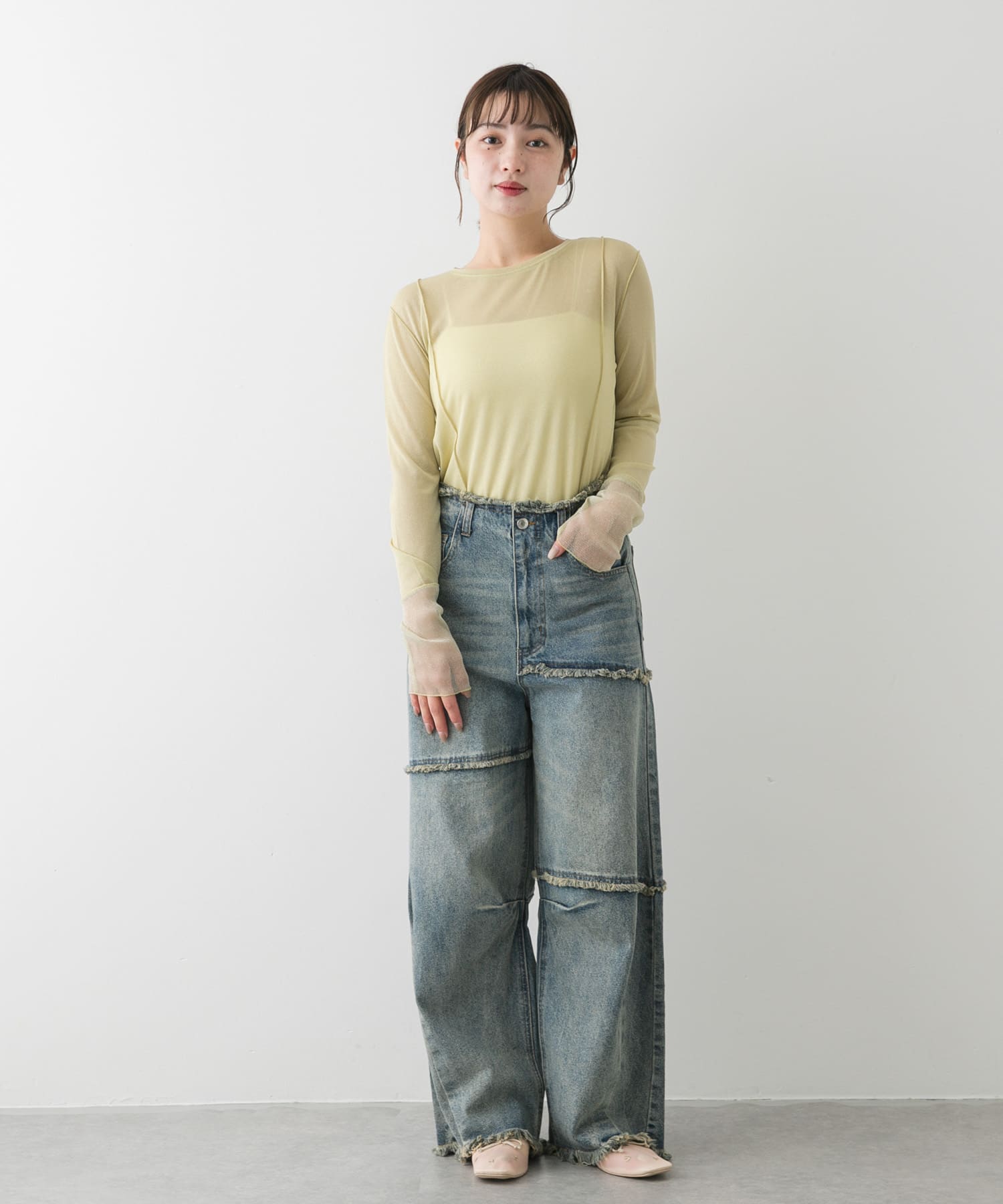 YELLOW