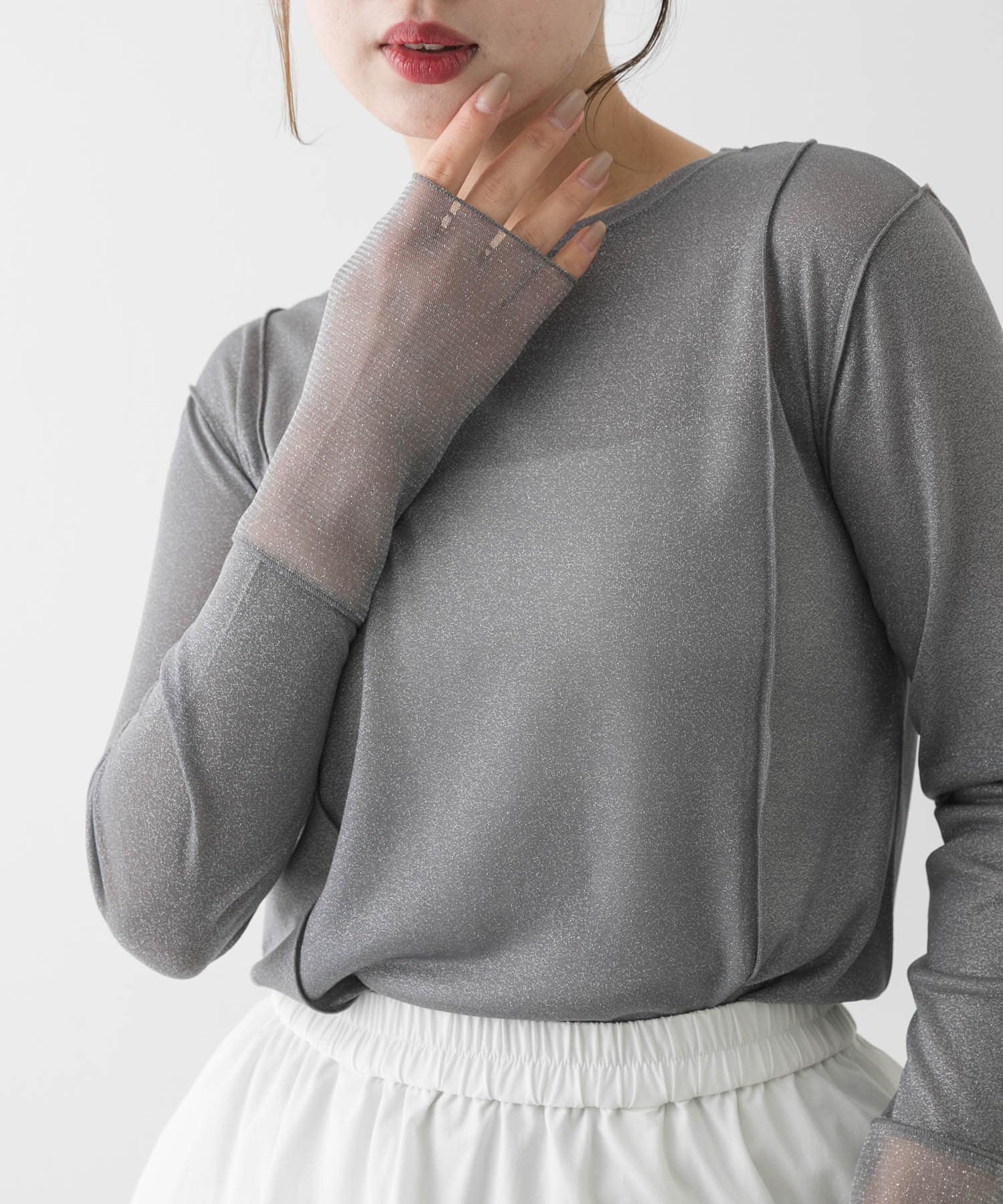 GRAY
