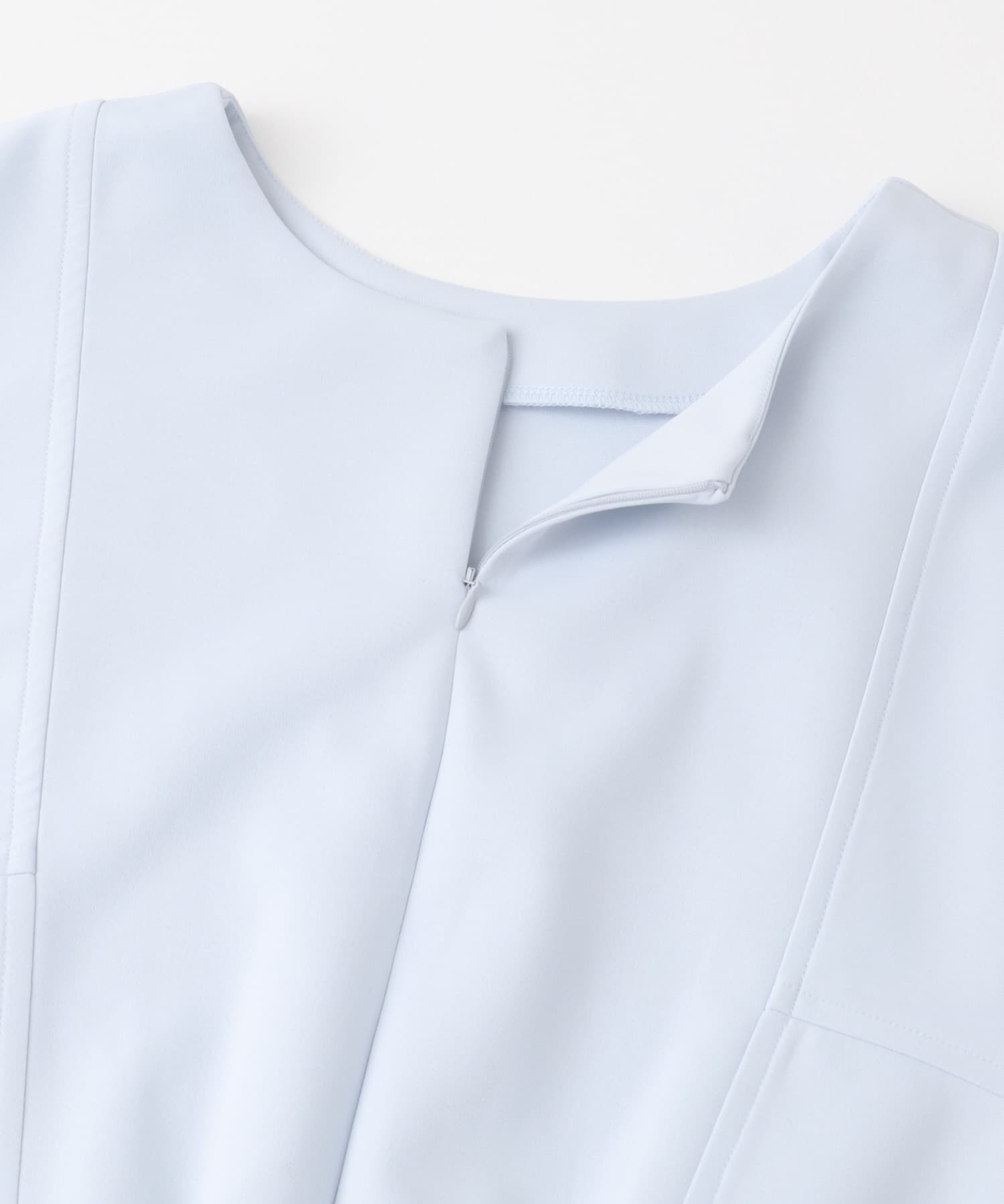 ボートネックダンボールカットトップ L.BLUE one
