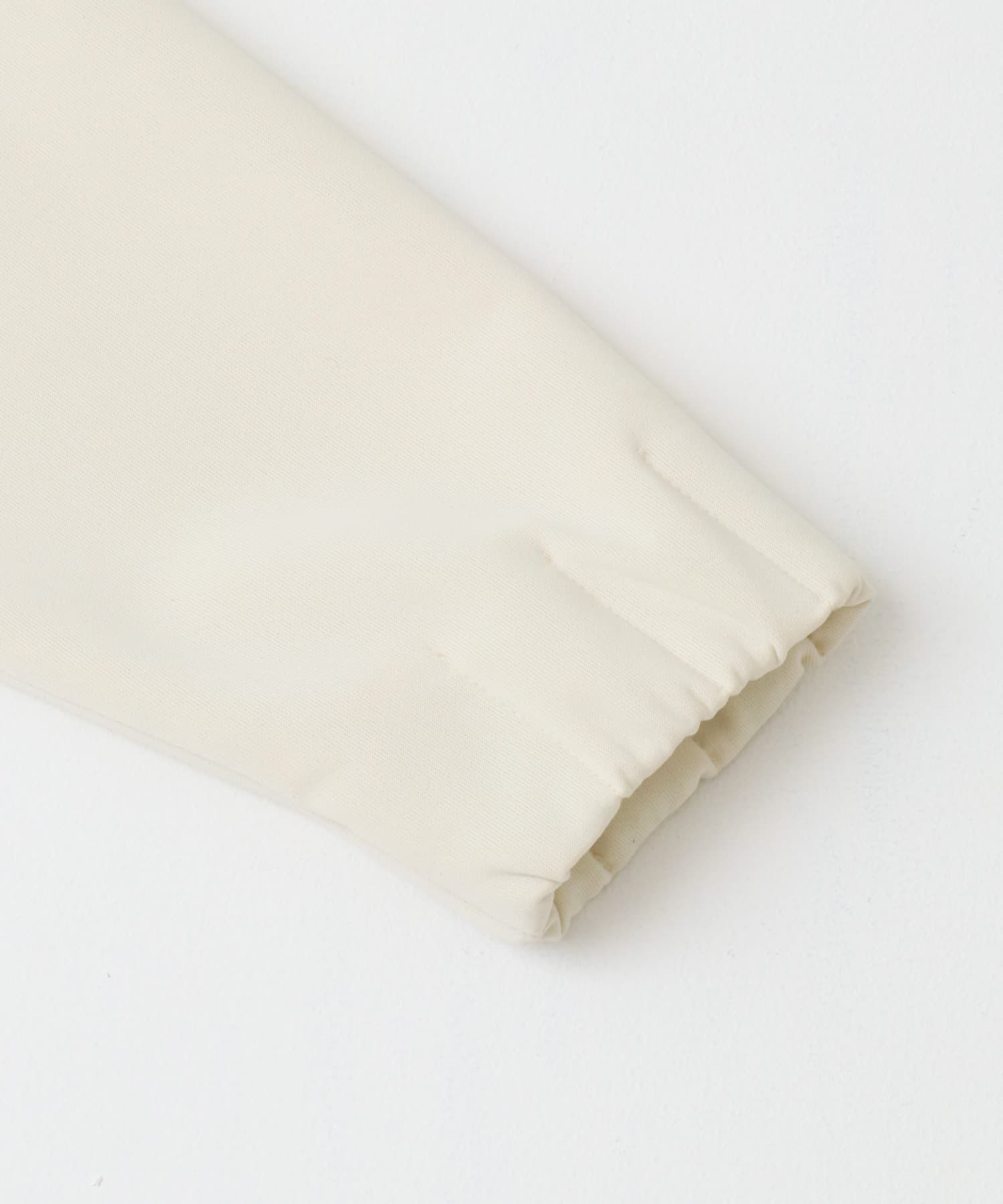ボートネックダンボールカットトップ IVORY one