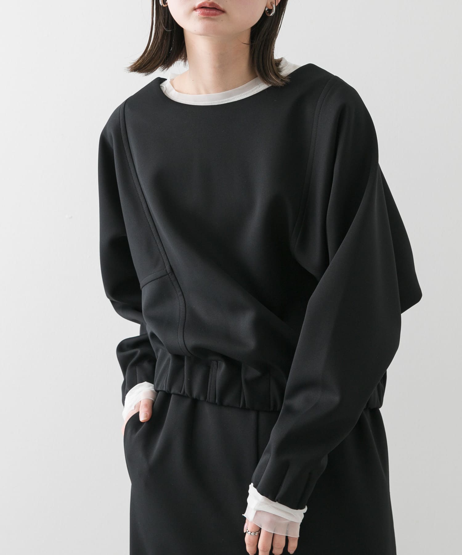 ボートネックダンボールカットトップ