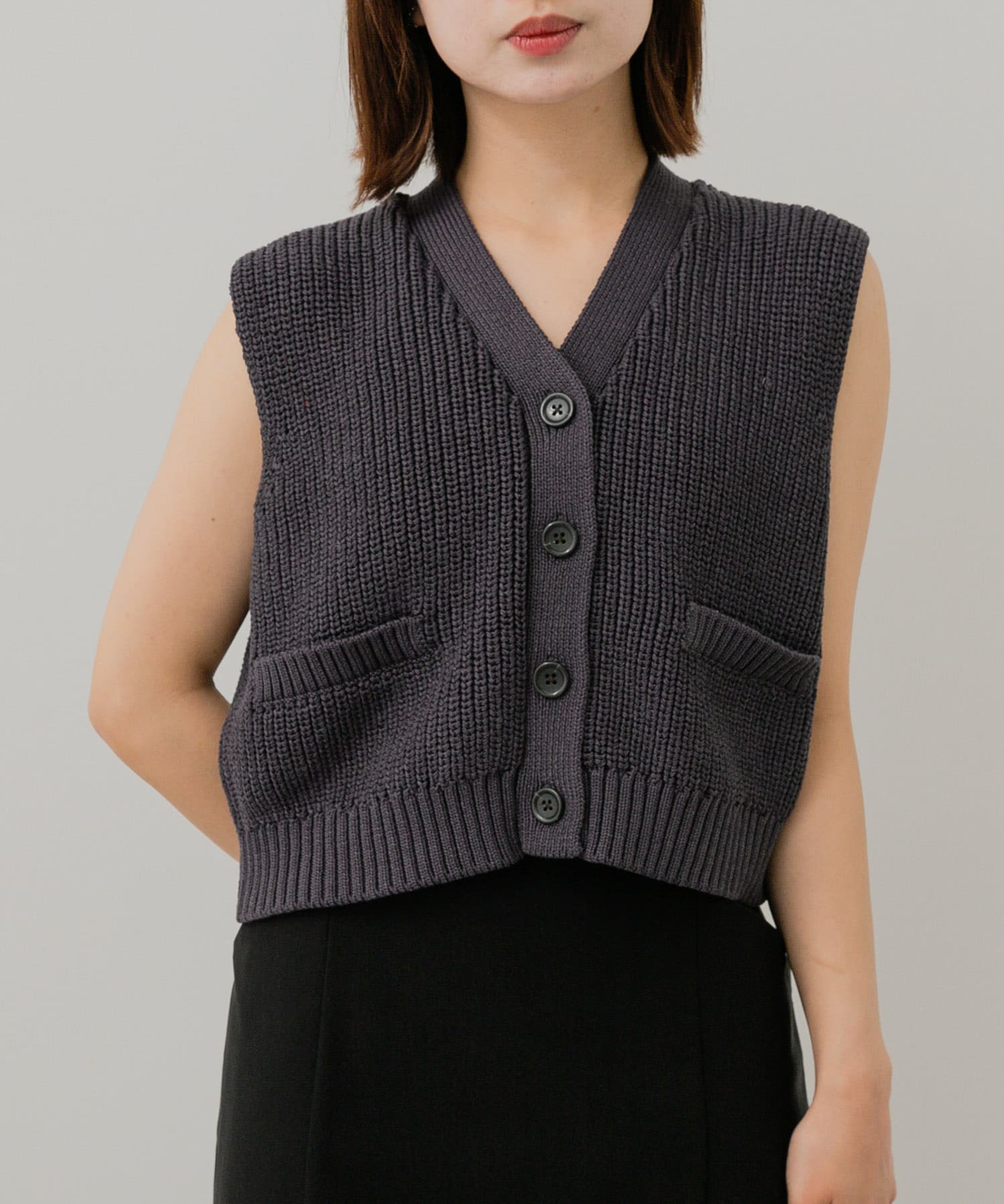 クロップドニットベスト CHARCOAL one