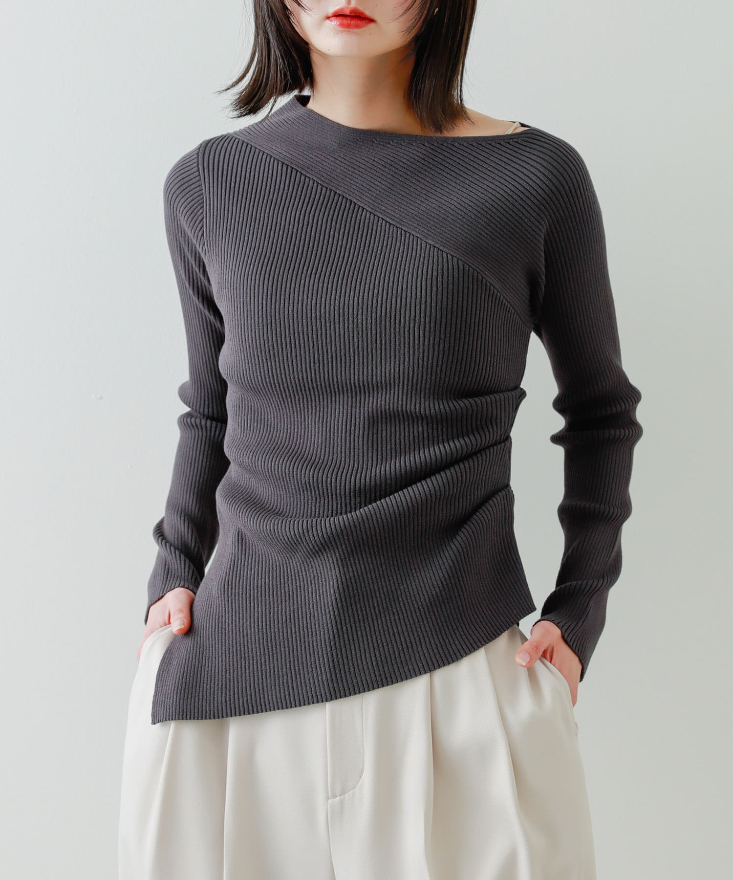 アシメデザインセーター