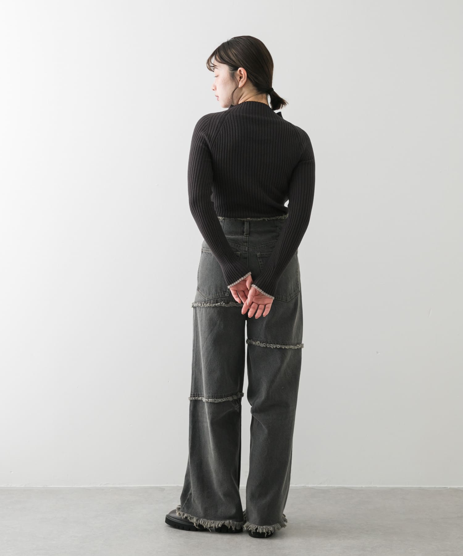 BLK×GRY