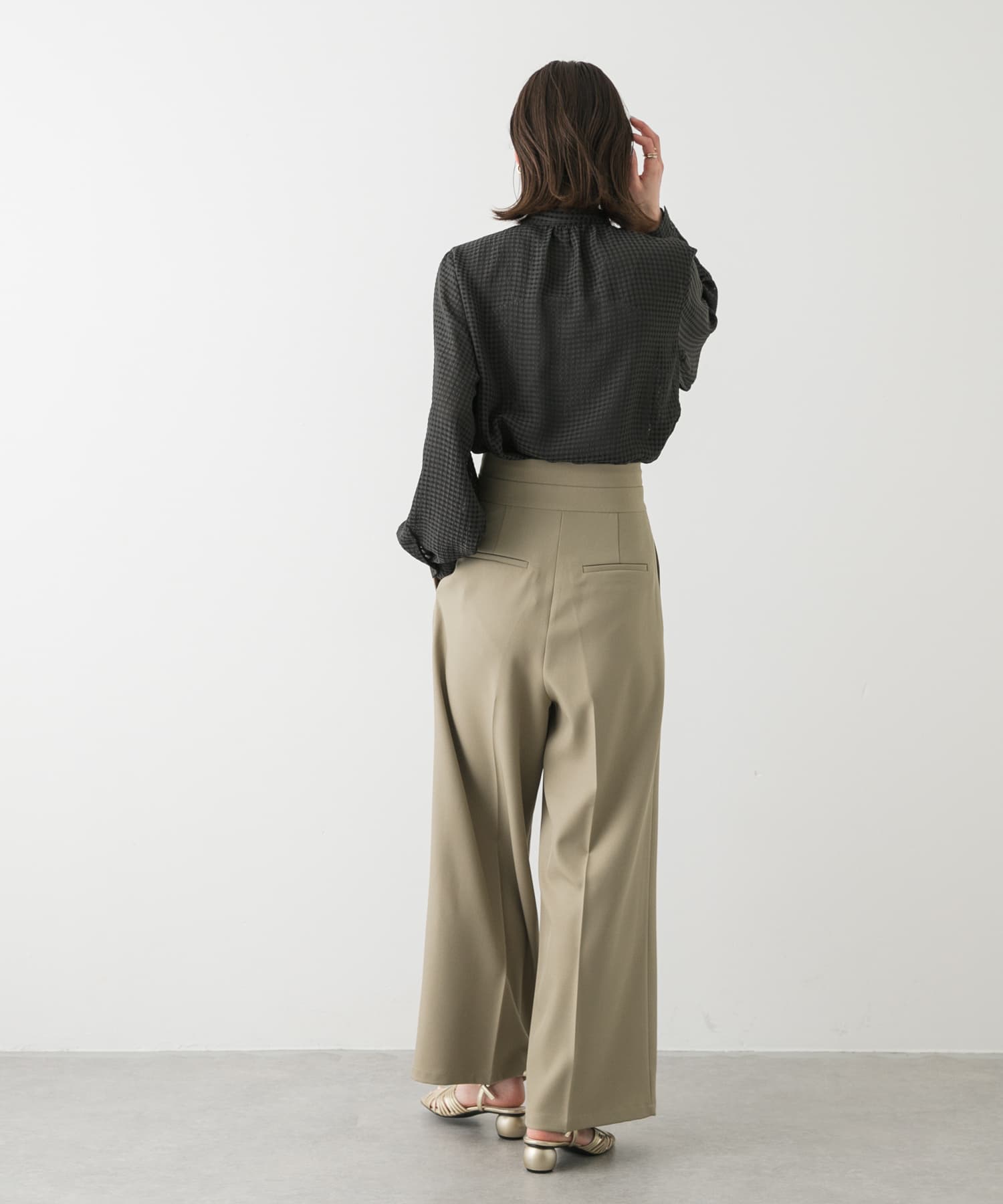 BLK×GRY