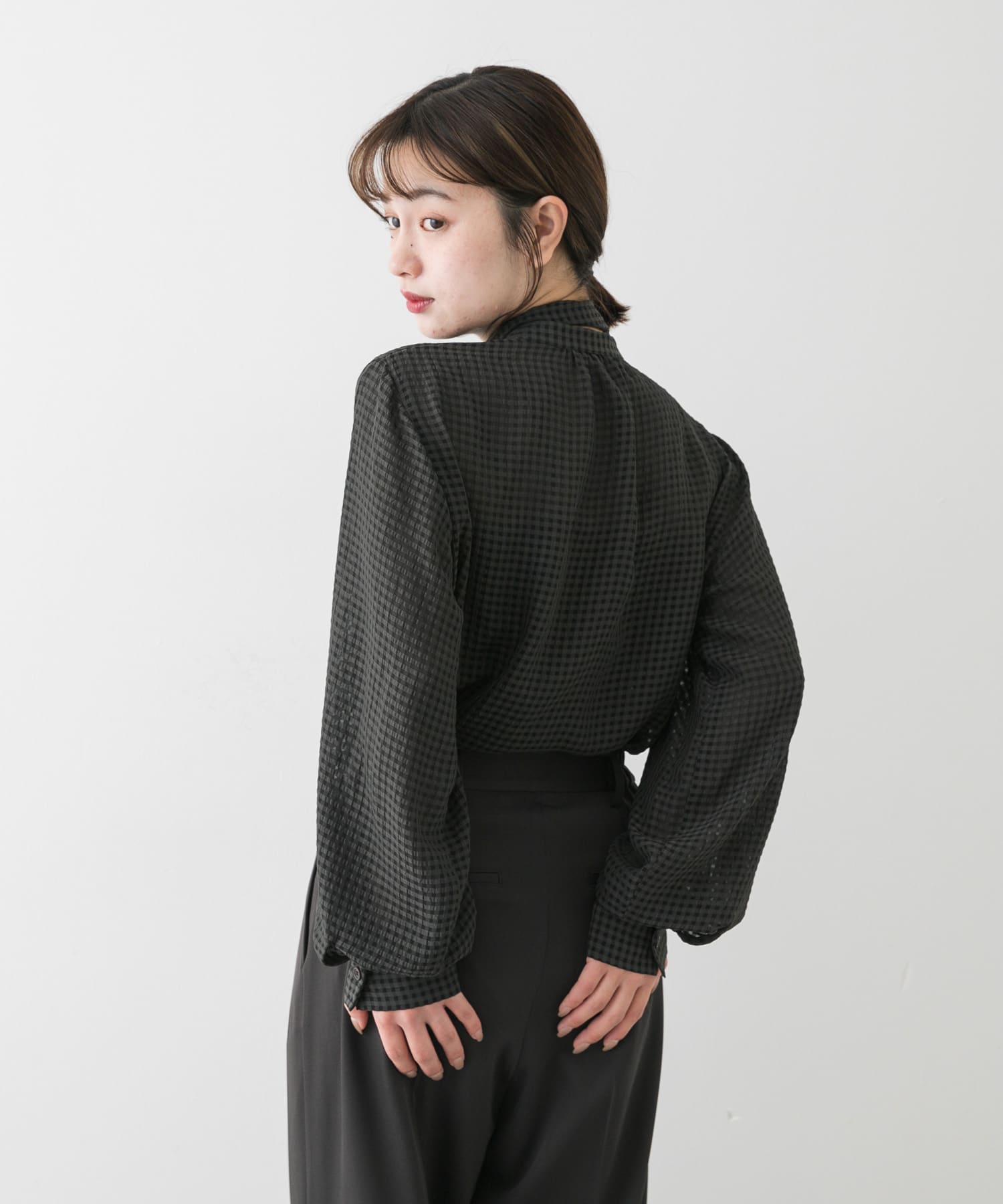 BLK×GRY