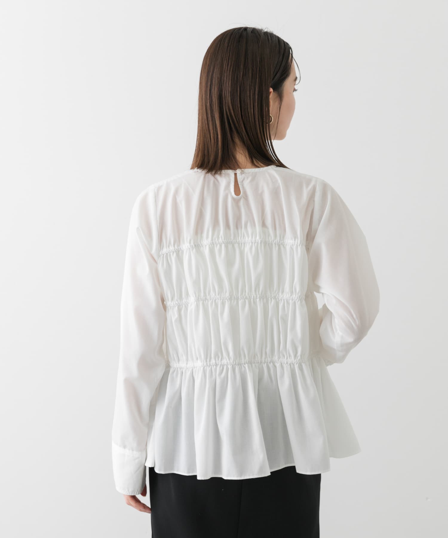 OFF WHITE